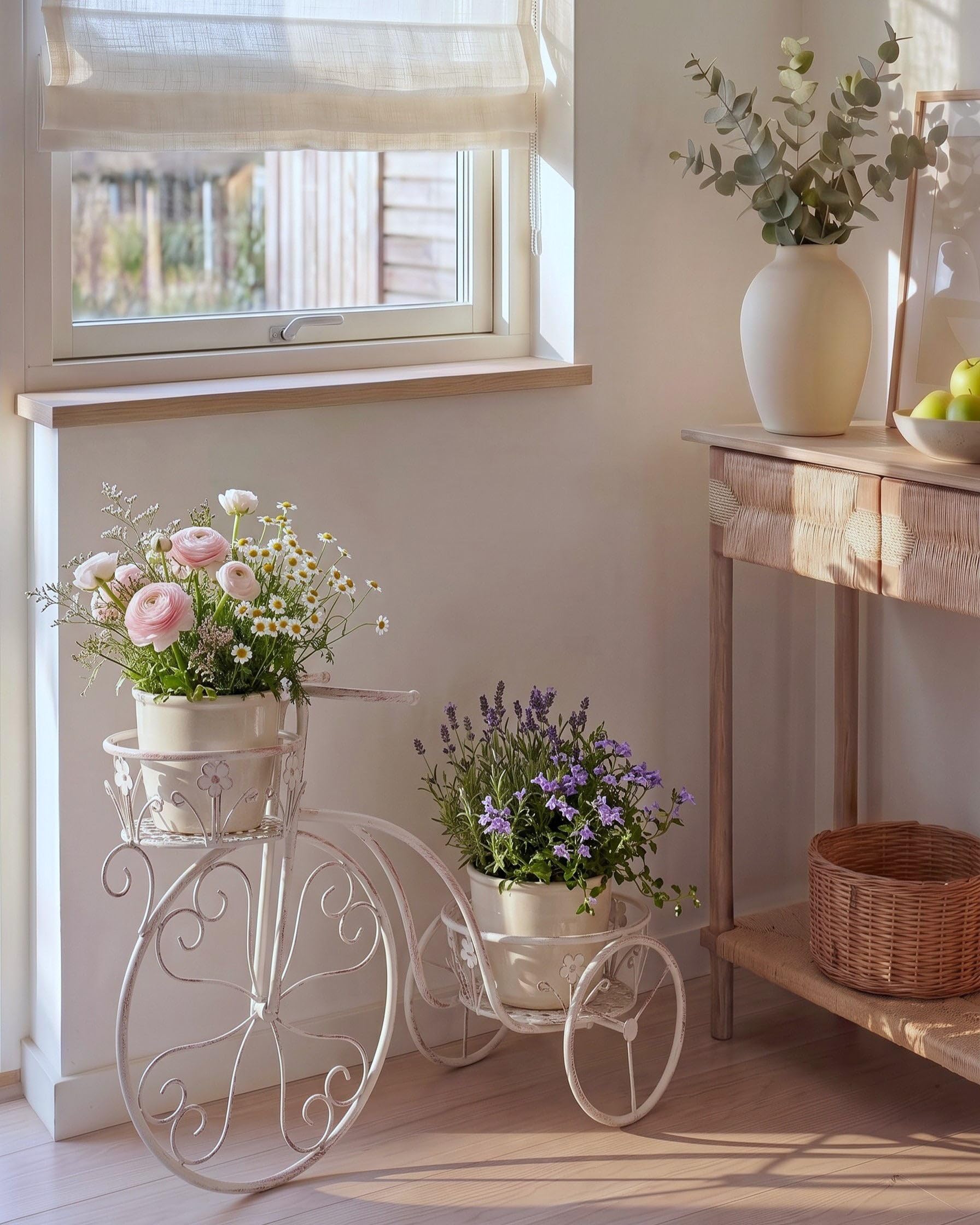 Beliani Macetero de Metal para jardín Motivo Bicicleta Interior Exterior con Soporte 66 x 24 x 49 cm de Hierro Blanco Crema Wildrose