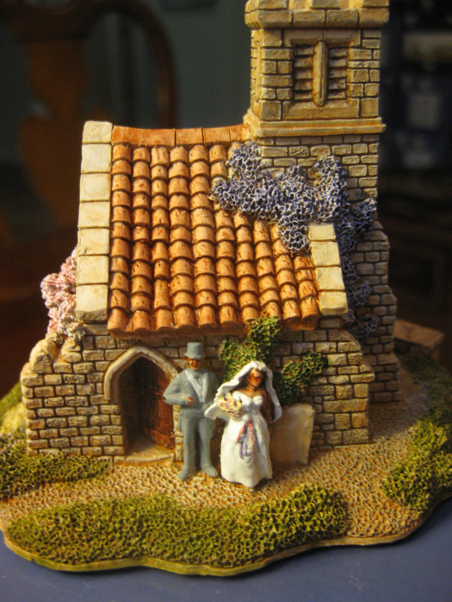 Lilliput Lane Wedding Bells