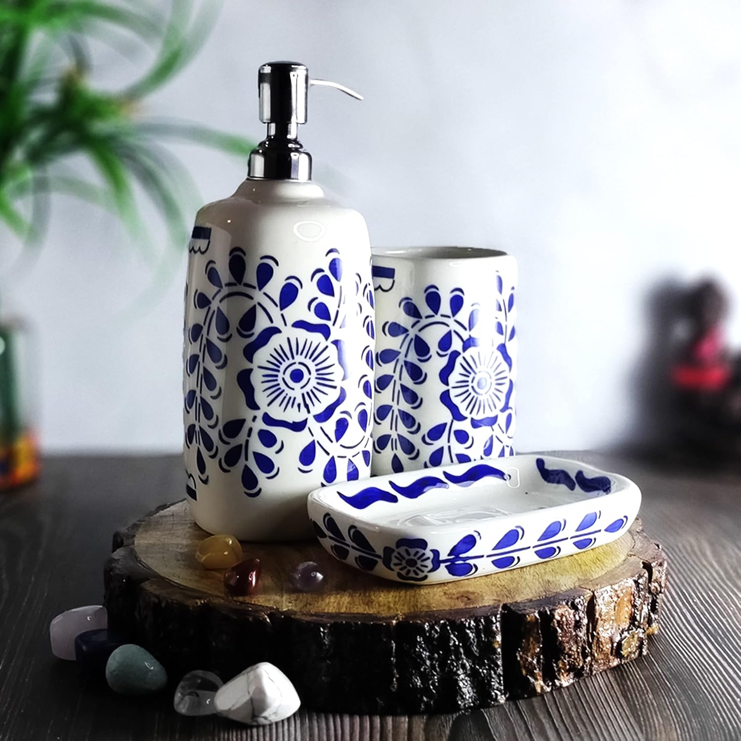 Banwari Crafts Hand Painted Ceramic Bathroom Accessories Set of 3 Pcs