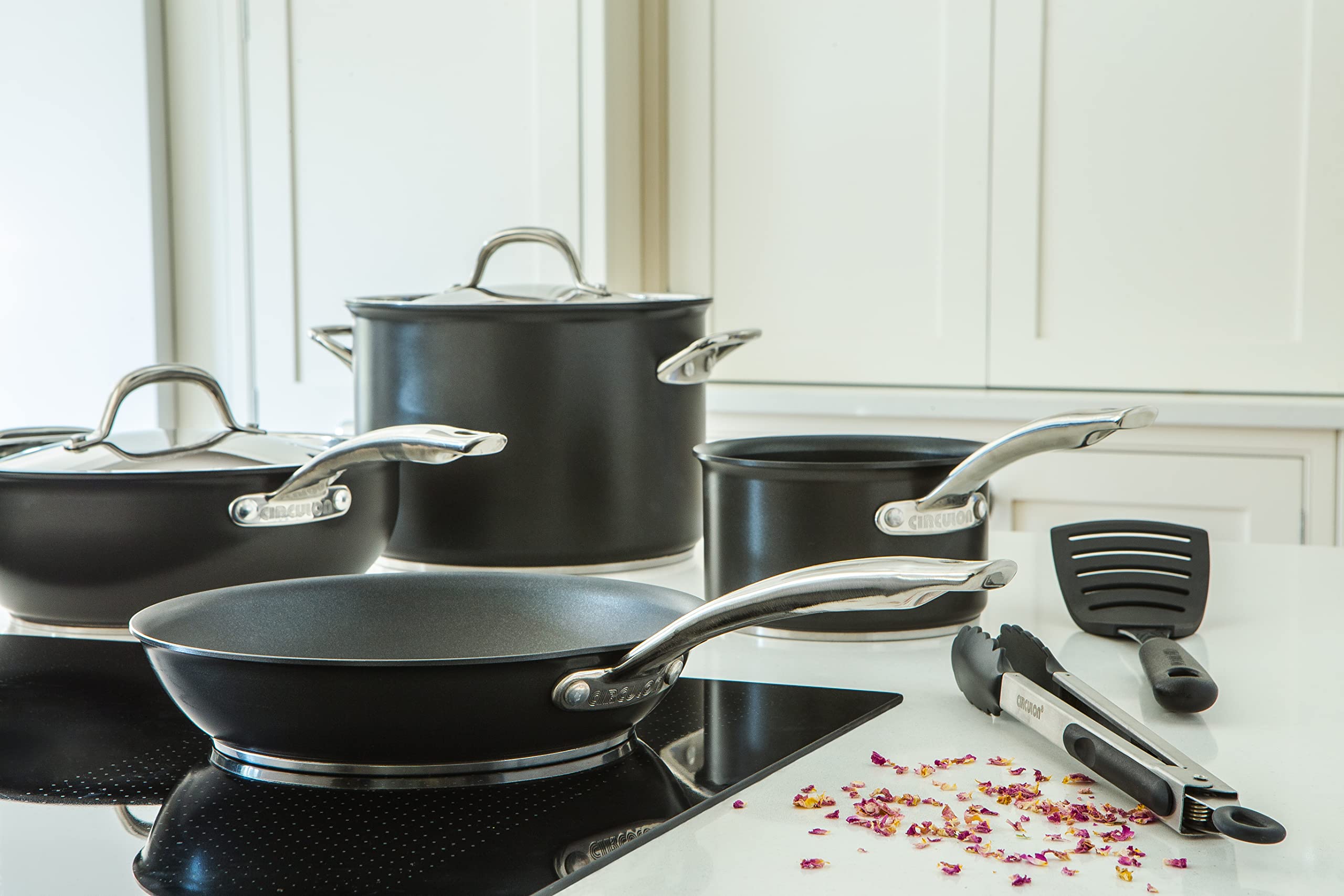 Circulon Excellence 2-teiliges Bratpfanne Set 26/30 cm | 2X spülmaschinenfeste Induktionspfanne mit hochwertigem Pfanne Antihaft |Pfannen mit Griff aus Edelstahl