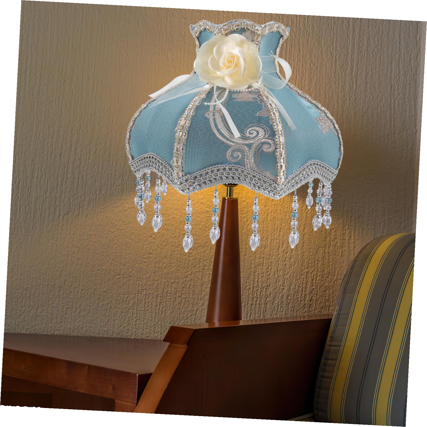 Europäischer Retro Lampenschirm aus Stoff und Metall für Schreibtischlampe