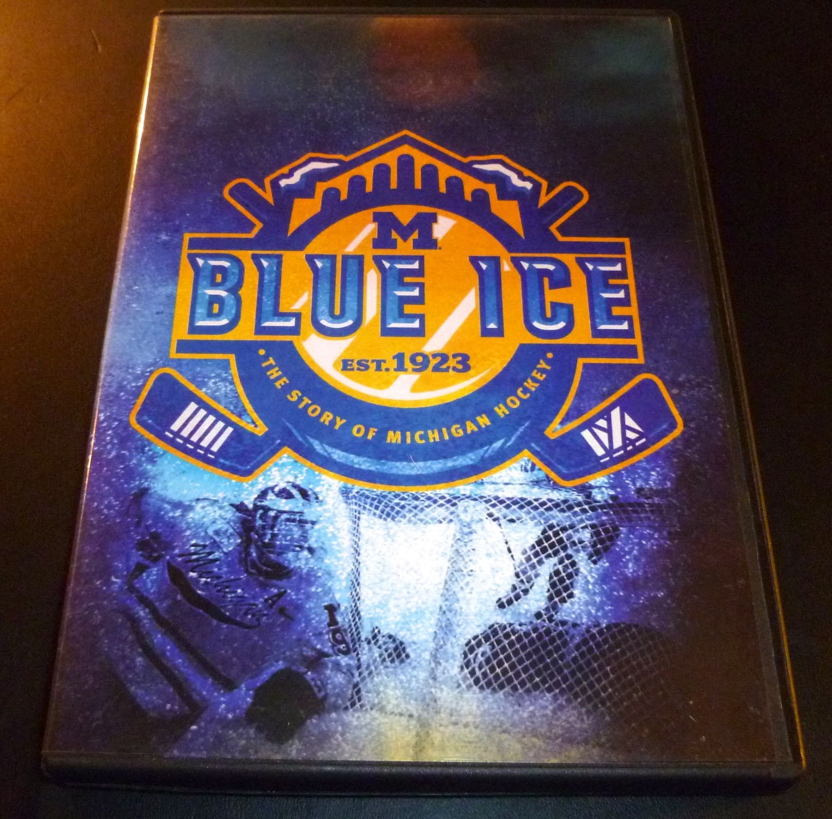 Michigan Hockey Blue Ice el libro perfecto para tardes de lectura sobre pasion por el hielo