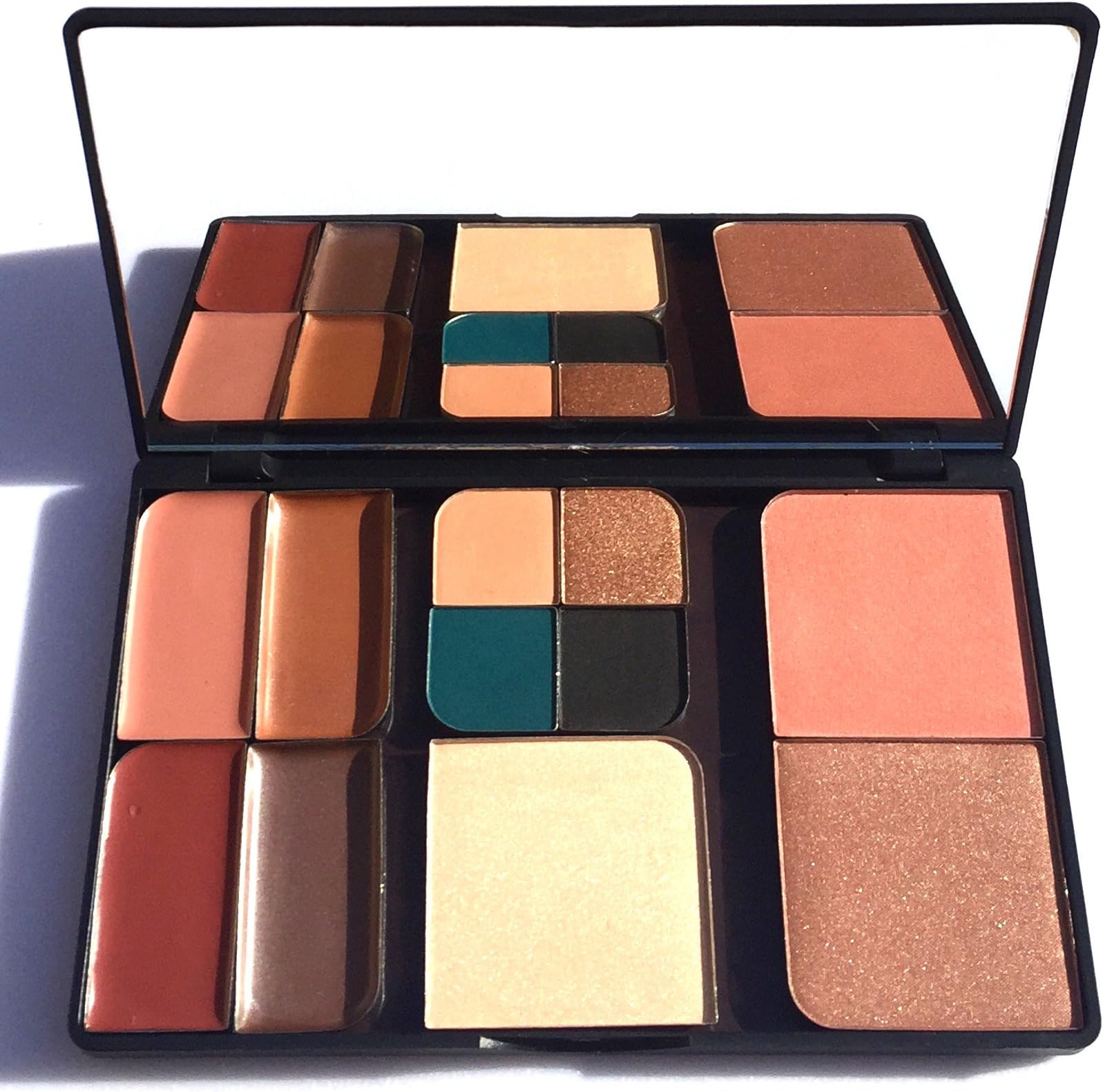 Glamour Magnet Holiday Palette