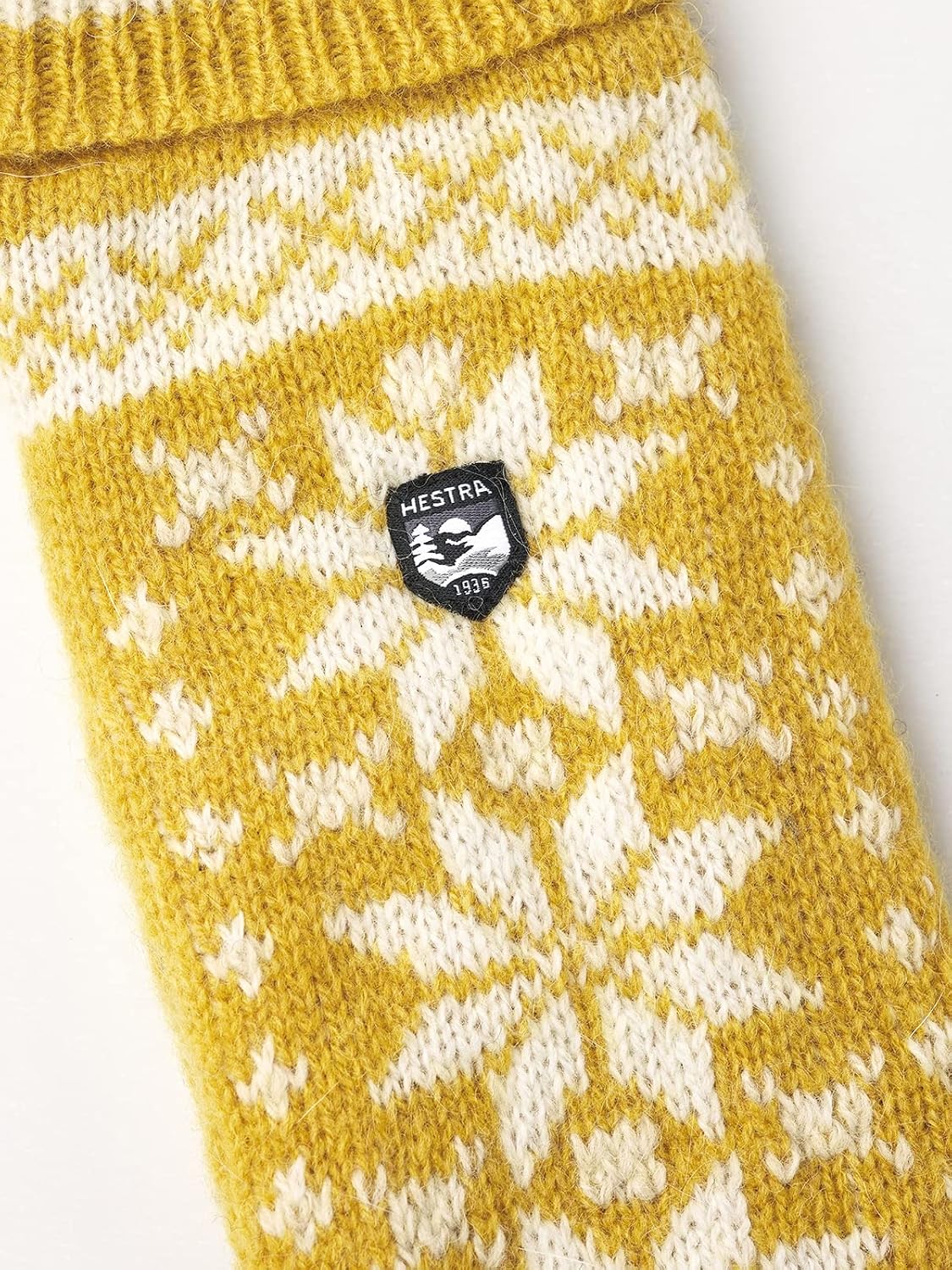 Hestra Unisex Isvik Wool Mitt, Knitted MIttens with Snowflake Design, Cold Weather & Everyday Wear for Men & Women