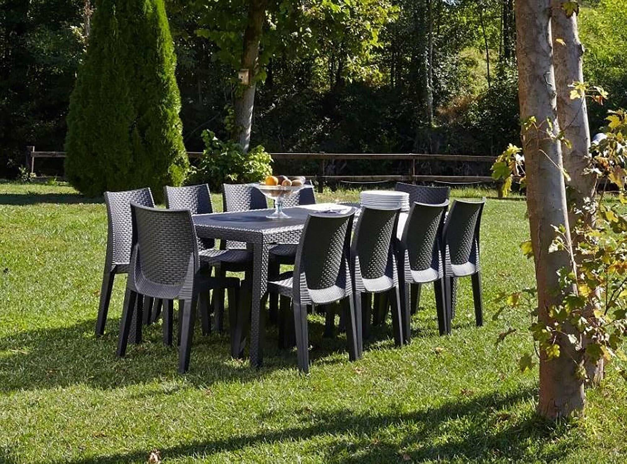 Dmora - Außentisch Roma, ausziehbares rechteckiges Esszimmerregal, ausziehbarer Gartentisch mit Rattan-Effekt, 100 % Made in Italy, 150/220 x 90 x 72 cm, Anthrazit
