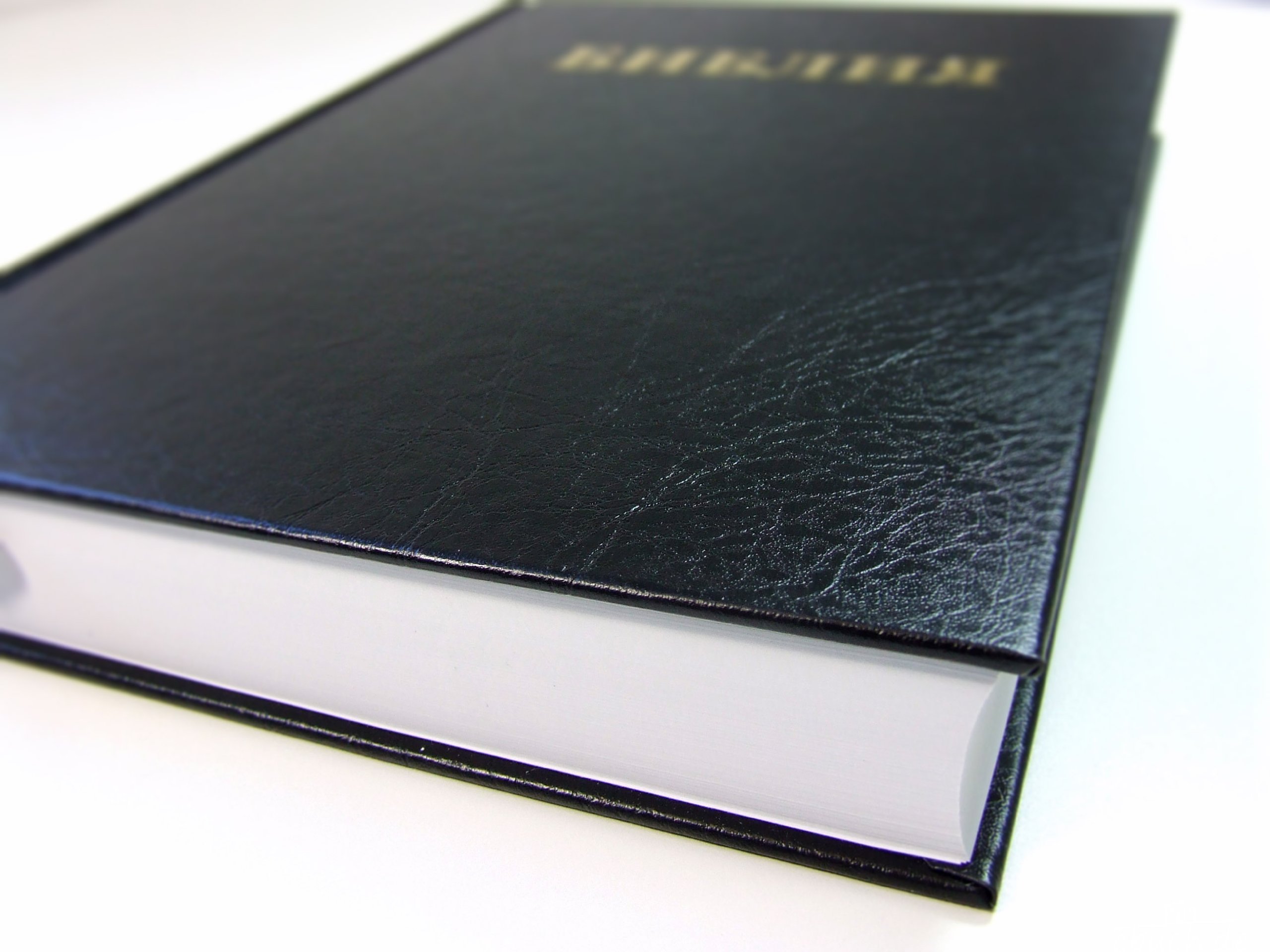 Die Bibel: russische Ausgabe