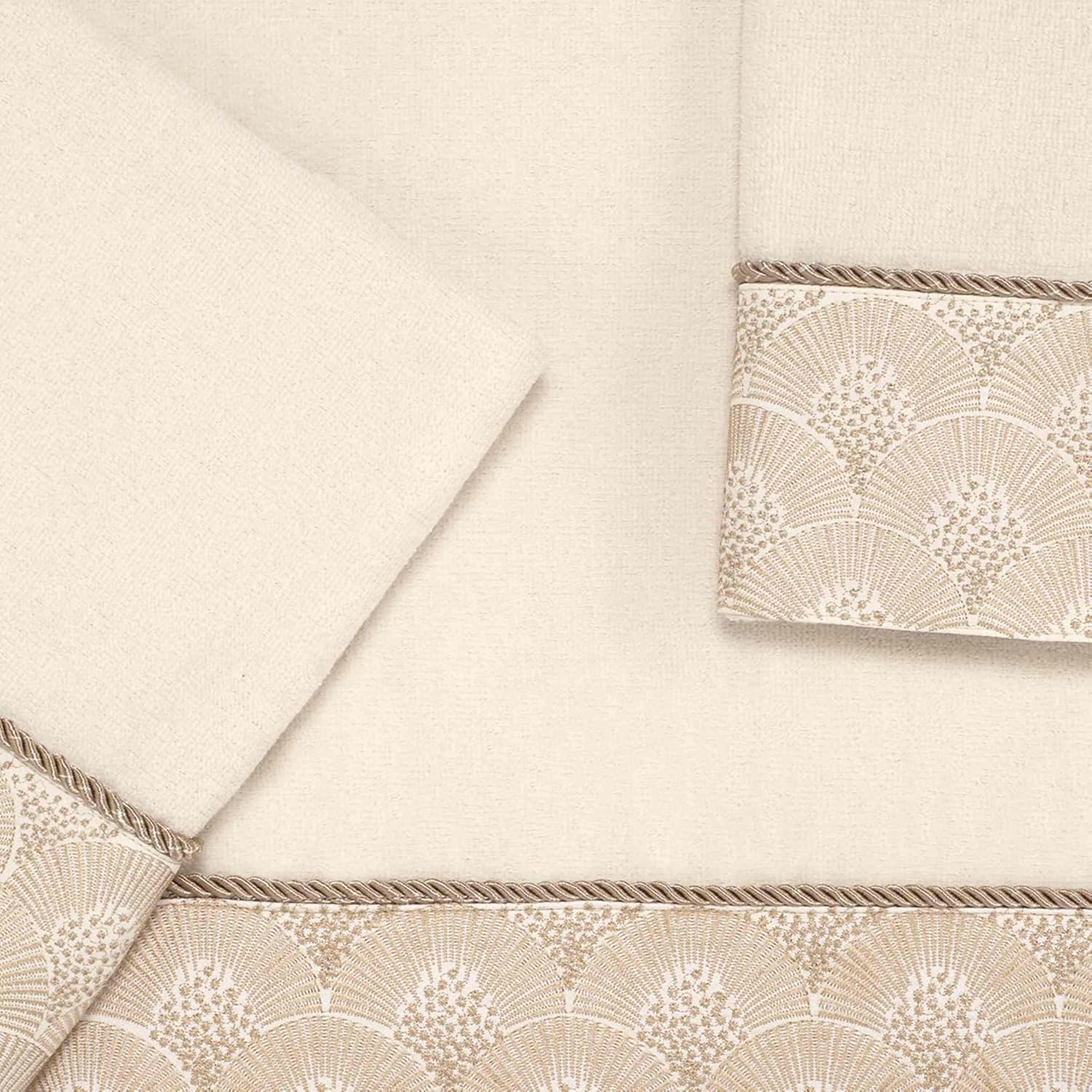 Avanti Linens - 3pc Towel Set, Soft & Absorbent Cotton Towels (Deco Shell Collection, Ivory)