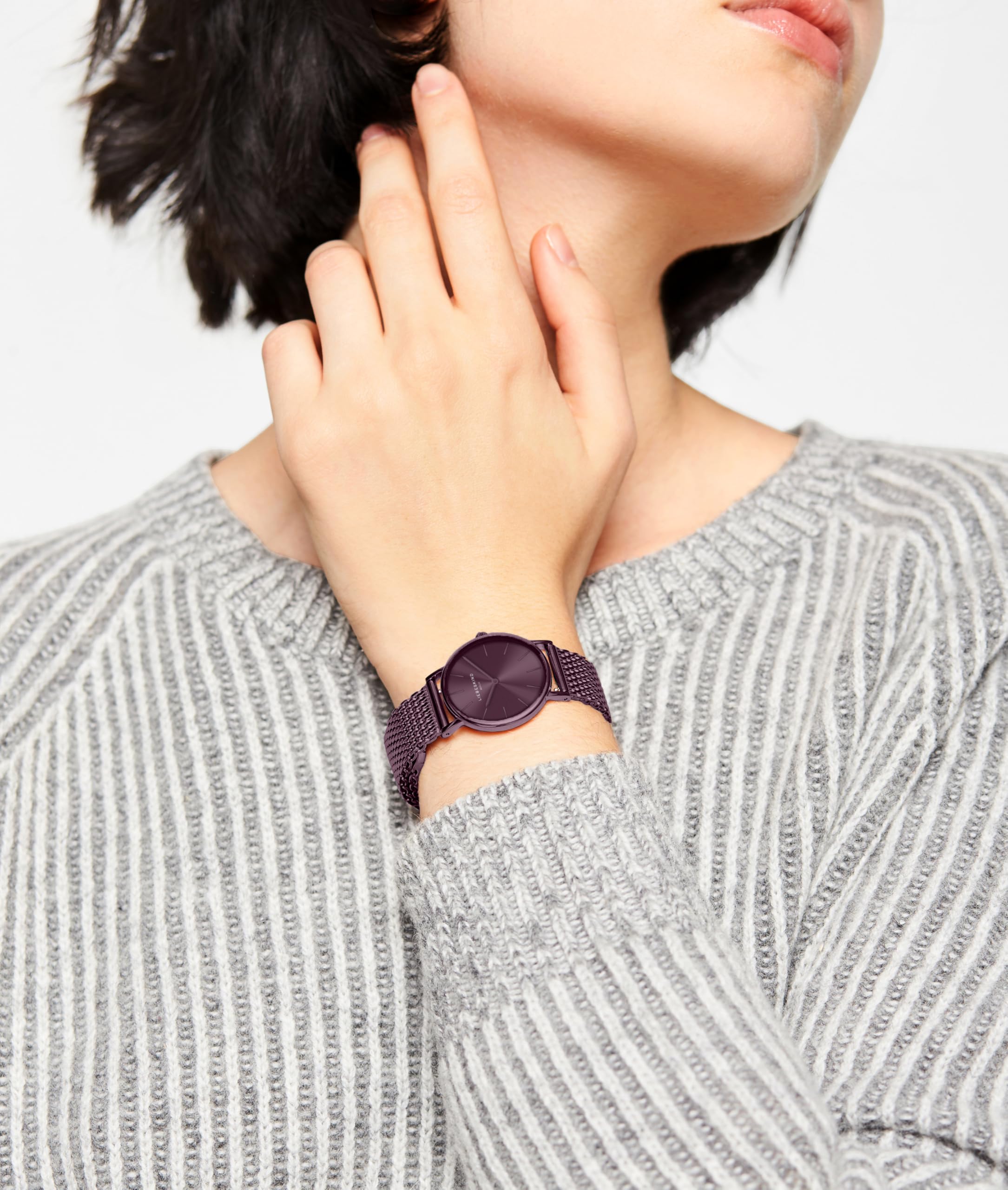 LIEBESKIND Berlin Damen Armbanduhr - 30 mm Quarzuhr mit rundem Gehäuse - Edelstahl-Mesharmband - 5 ATM Wasserdicht - Zeitlos & filigran