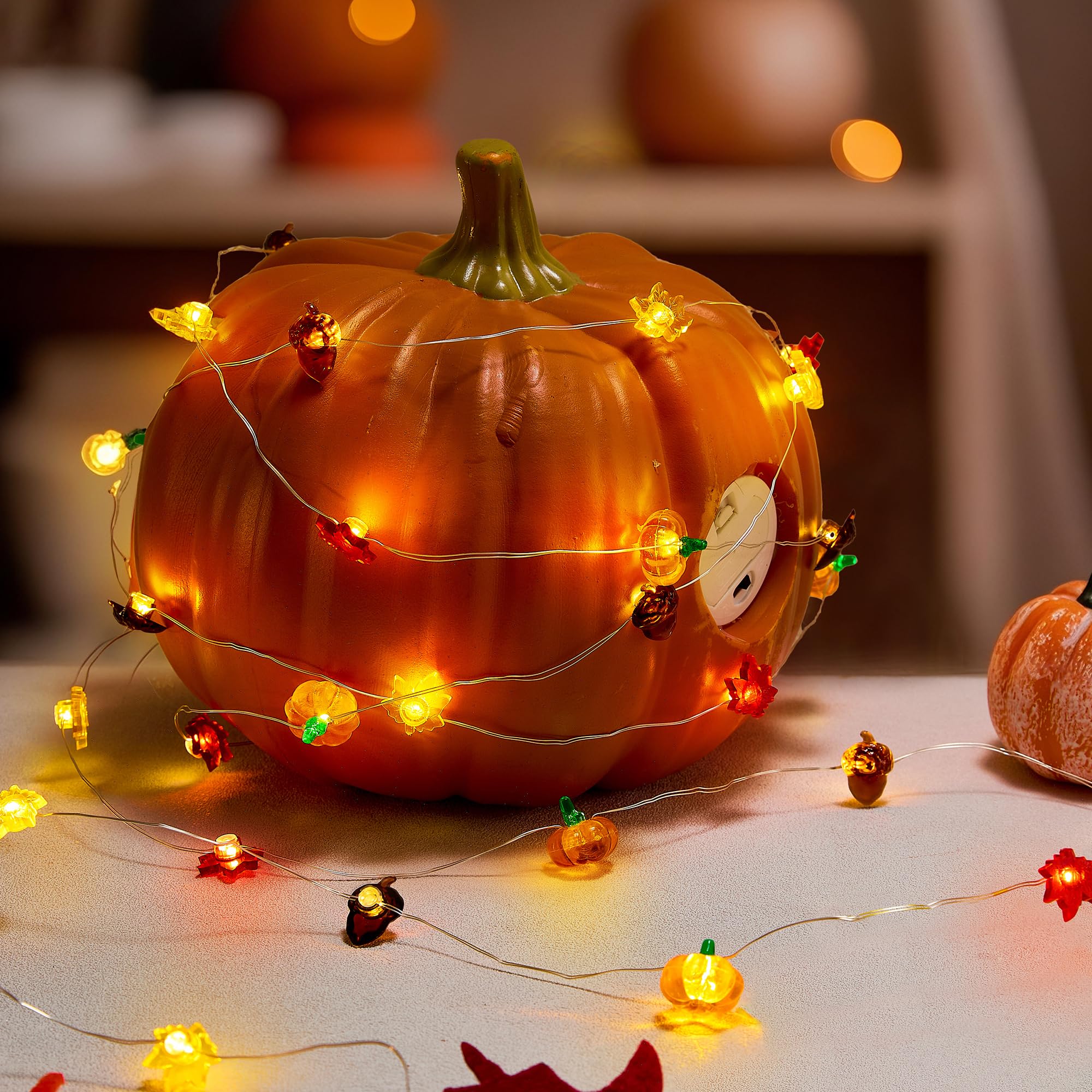 BlcTec Herbstdekorationen für Zuhause, 40 LEDs, Herbstlichterkette mit , 3D-Kürbisse und Ahornblättern, batteriebetriebene Lichterkette mit Timer für drinnen und draußen, Halloween
