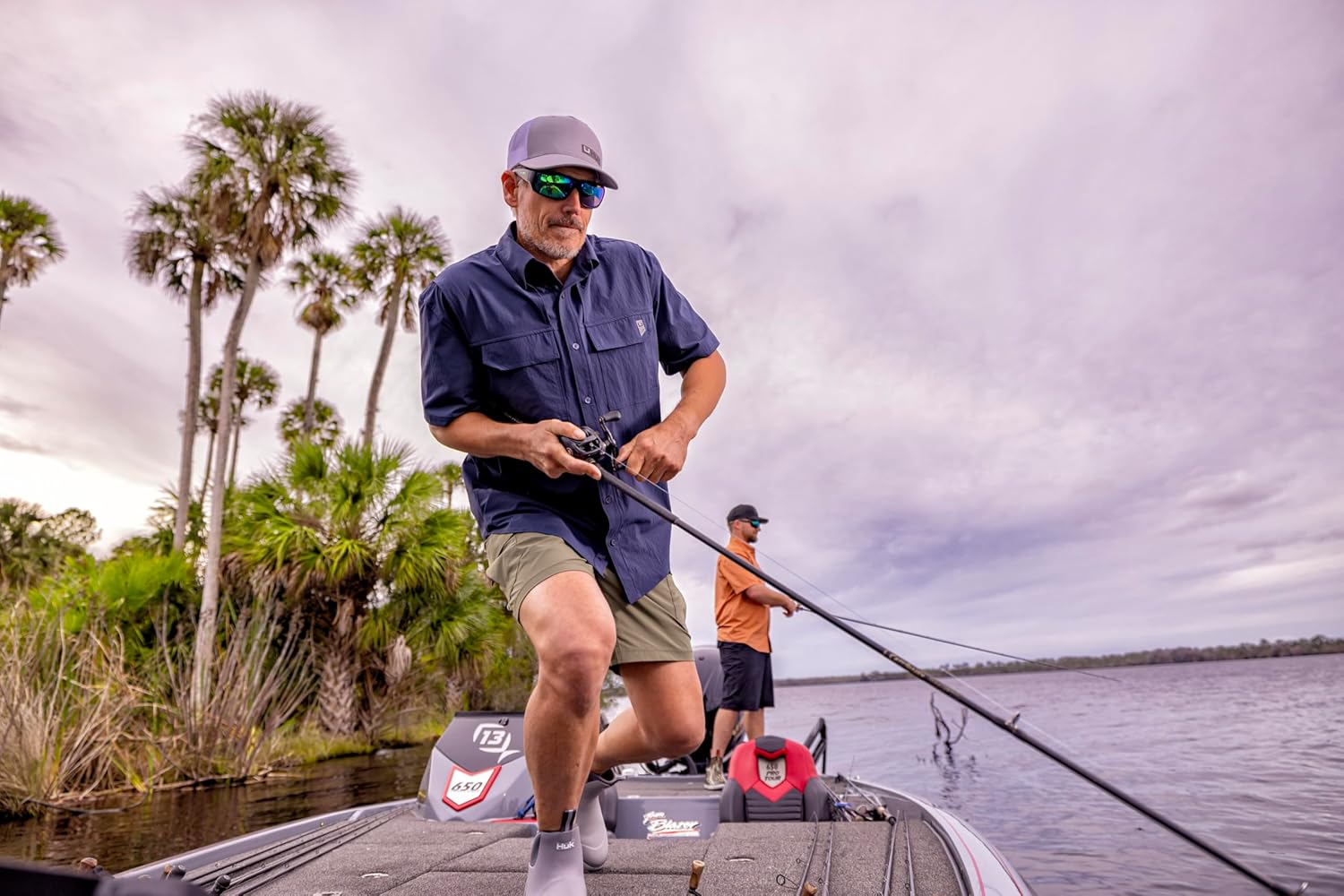 HUK Men's Back Draft Solid Short Sleeve Button Down Shirt, Vented Fishing Shirt for Men