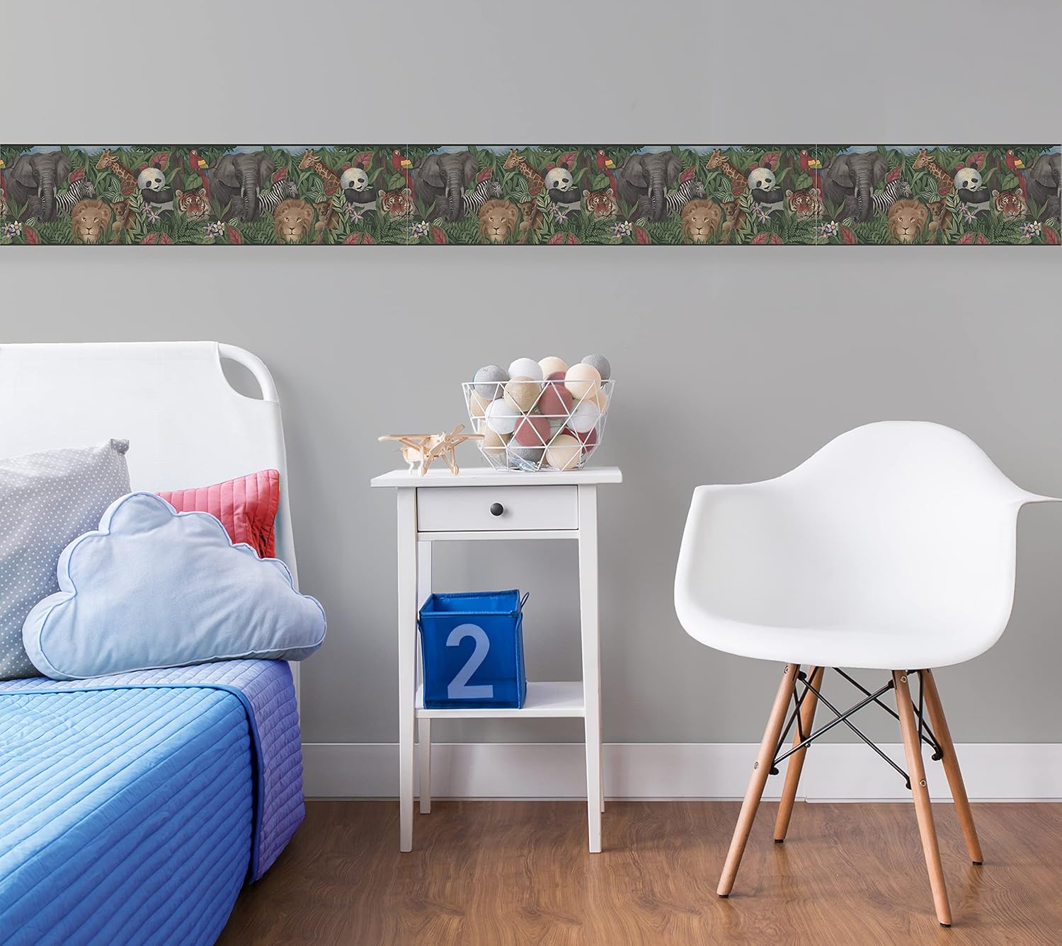 Elephant Lion Giraffe Zebra Panda Tiger in Forest Wallpaper Border Realistic Design, Roll 15' x 10.25''