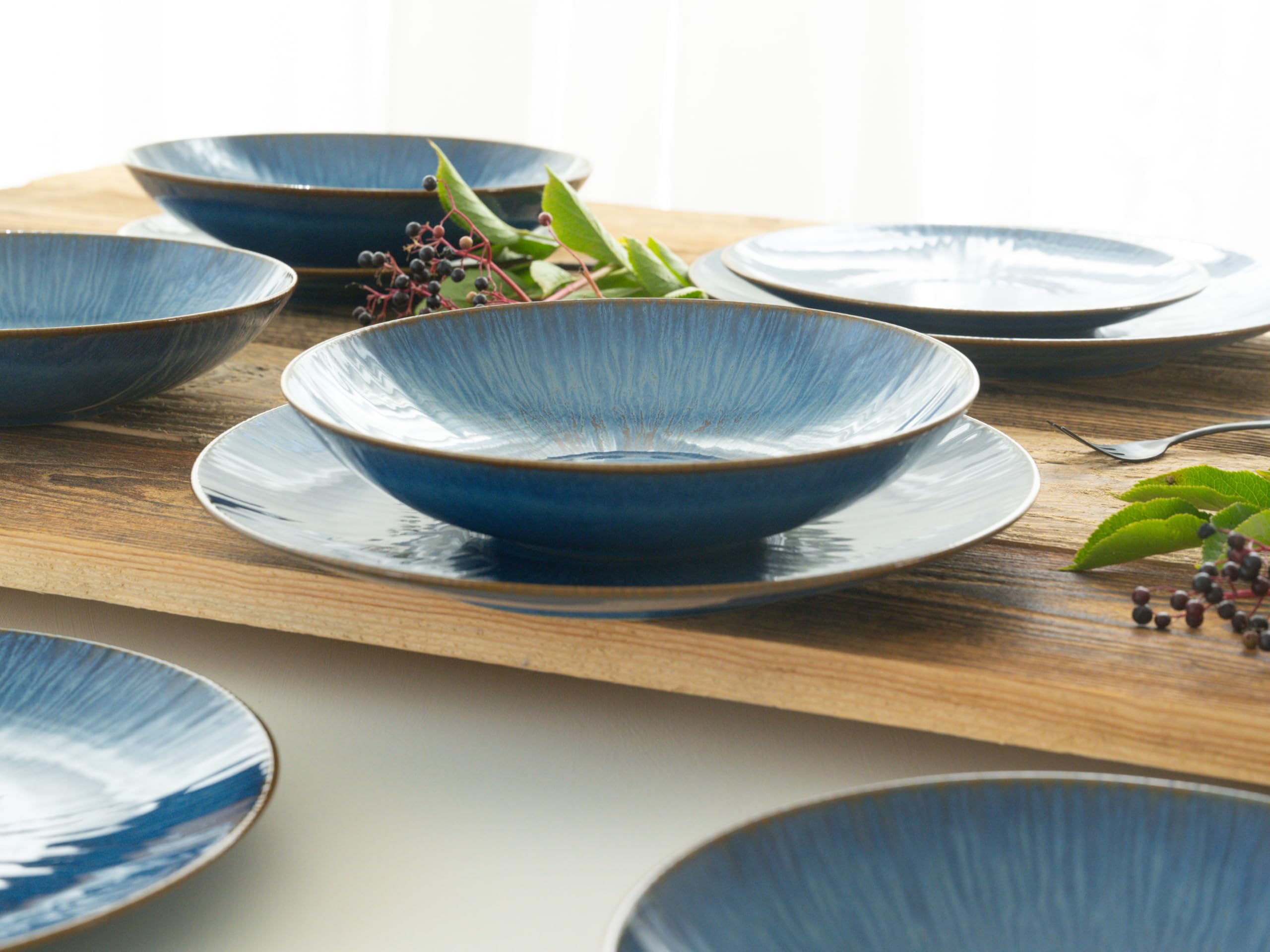 CreaTable, 10591, Serie Sea Breeze, 18-teiliges Geschirrset, Teller Set aus Steinzeug, spülmaschinen- und mikrowellengeeignet, Made in Portugal