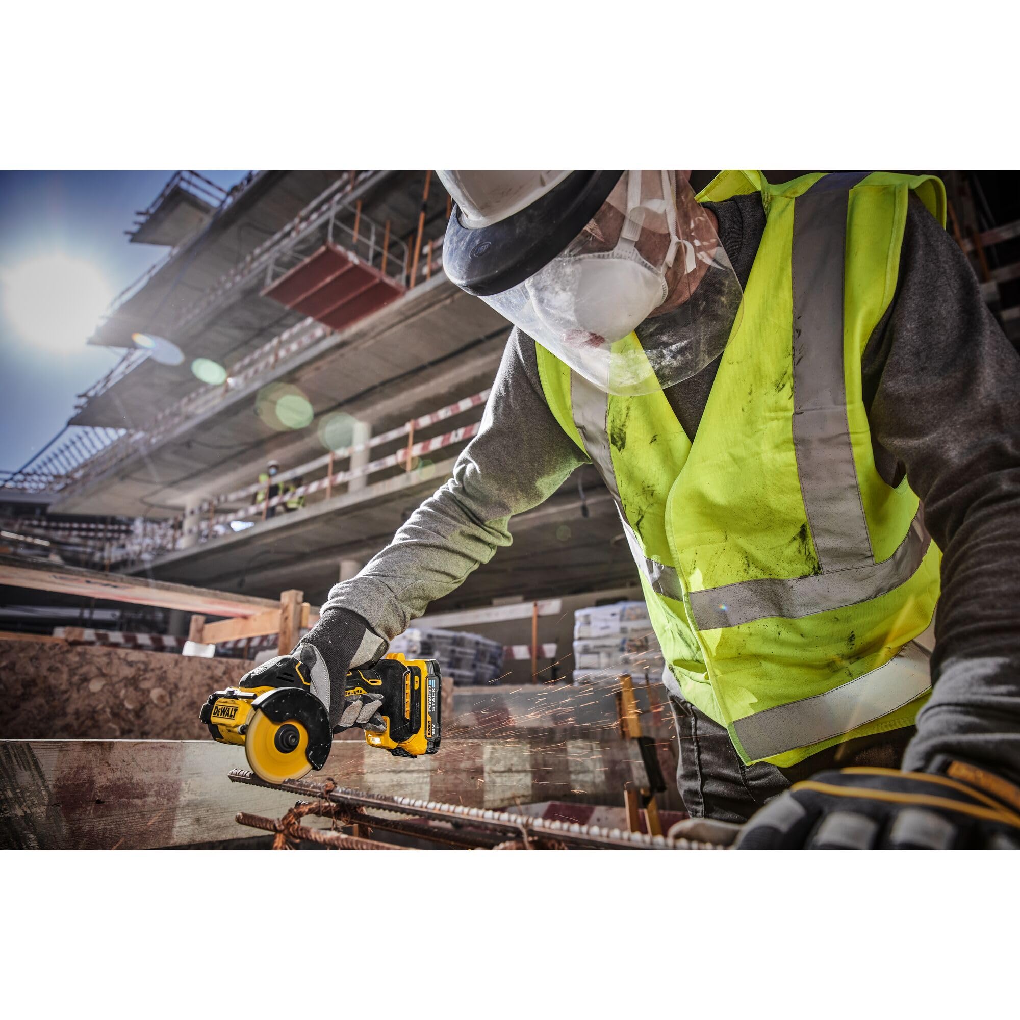 DEWALT DCS438N-XJ Lijadora angular (batería) sin batería sin cargador con accesorios Motor sin escobillas