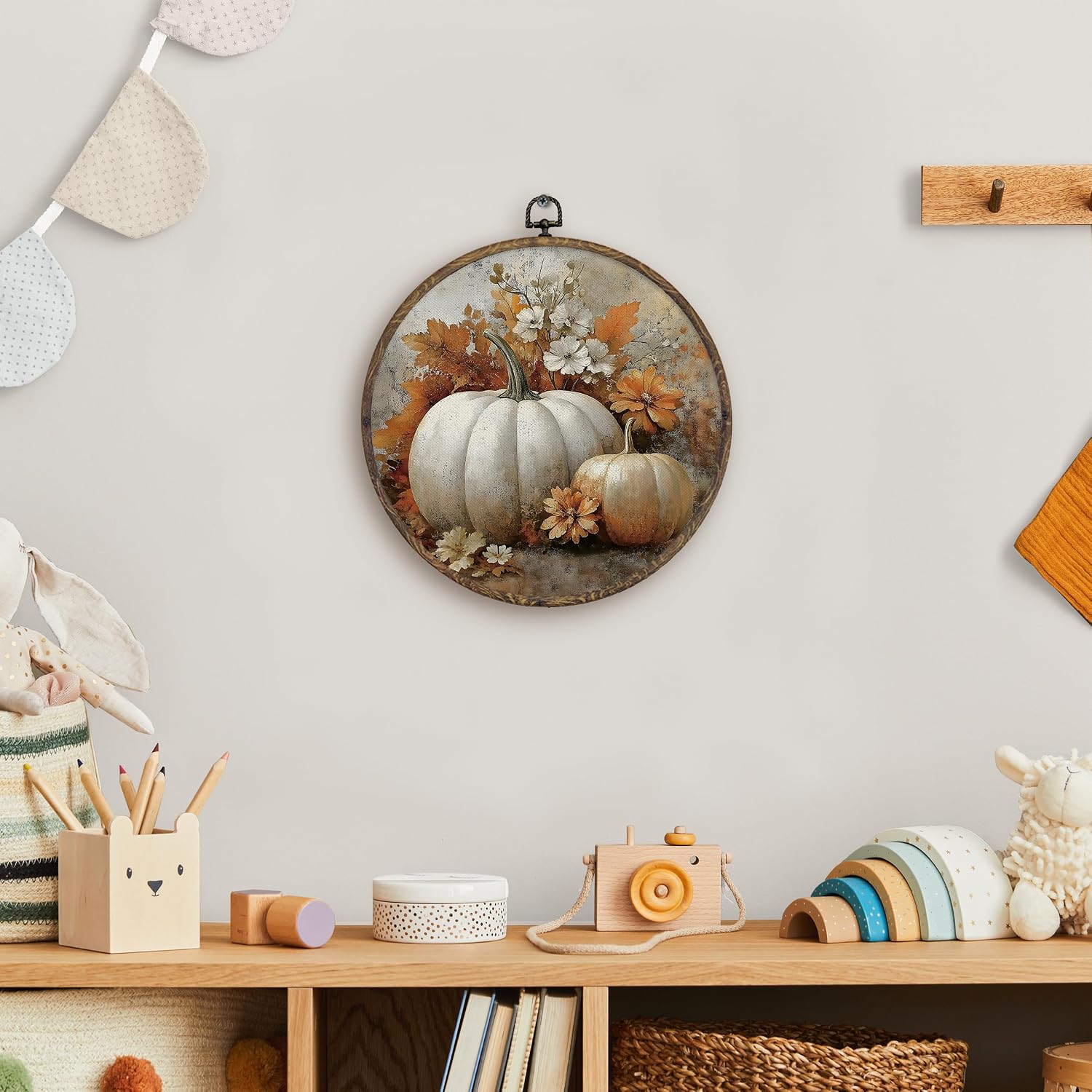 KFXHANGD Vintage Fall Pumpkin Round Wall Art Framed, Fall Canvas Wall Art, Rustic Pumpkin Decor, Farmhouse Autumn Pumpkins Hanging Decor for Bedroom Kitchen Bathroom Living Room, 10x10inch