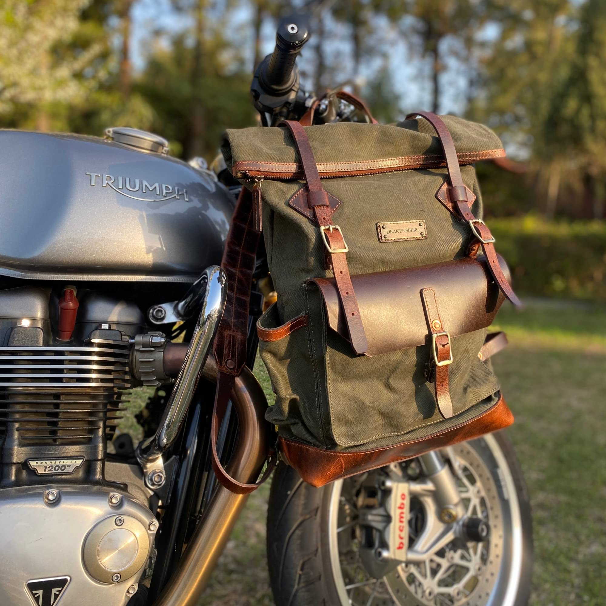 DRAKENSBERG Rolltop Rucksack 'Adam' aus gewachstem Canvas mit Leder, wasserabweisend - handwerkliche Perfektion, bis 30L - Wald-Grün, DR00627