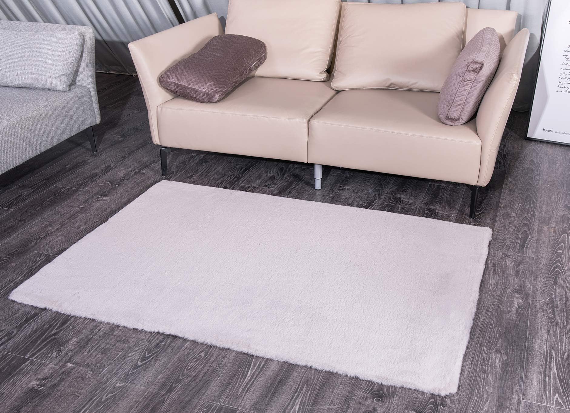 Faux Fur Rug, Rebacco Handmade Rabbit Fur Style Anti-Skid Shag Area Rugs, Safe and Hypoallergenic Rugs for Home Decoration (3'7" x 5'3", Odor-Free, Silver Grey)