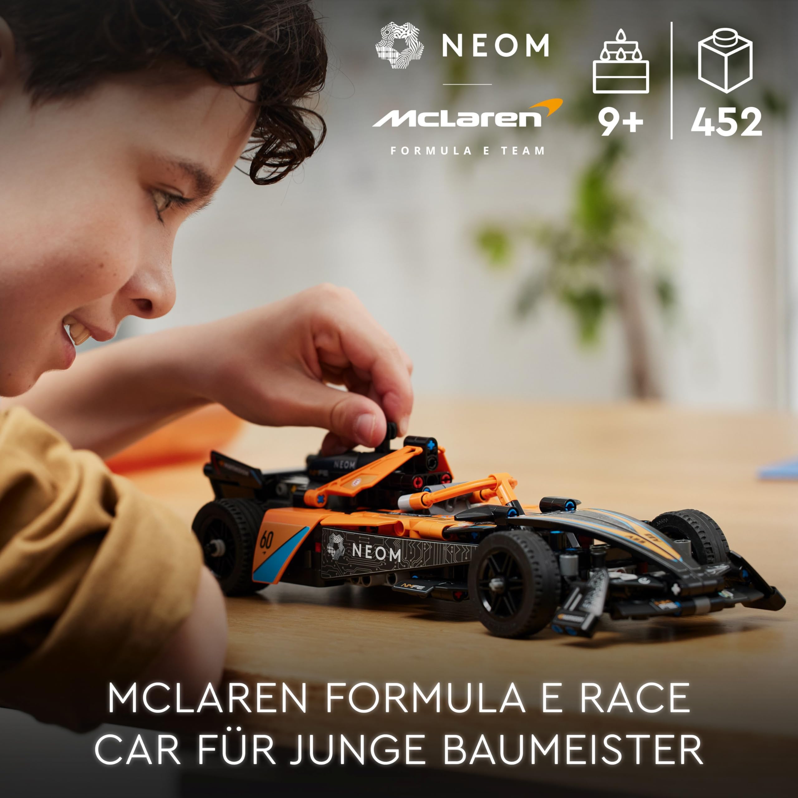 LEGO Technic NEOM McLaren Formula E Race Car, Rennwagen Spielzeug für Kinder ab 9 Jahren, Jungen und Mädchen, Modellfahrzeug-Bausatz, Dekoration für das Kinderzimmer, Geschenkidee zum Geburtstag 42169
