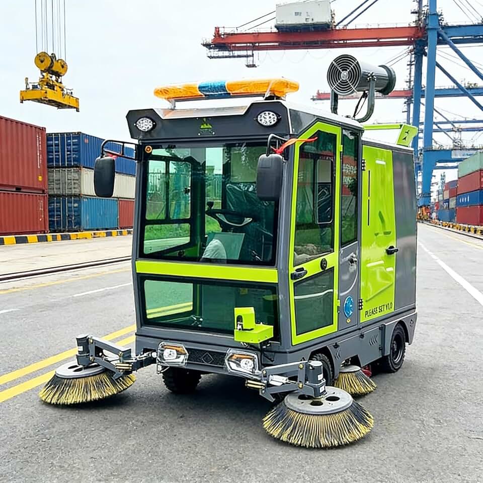 Industrial Electric Street Sweeper Machine Ride On Road Floor Sweeper with Vacuum Dust Control System, Fully Enclosed Commercial Cleaning Equipment for Garage Warehouse Outdoor Street Cleaning