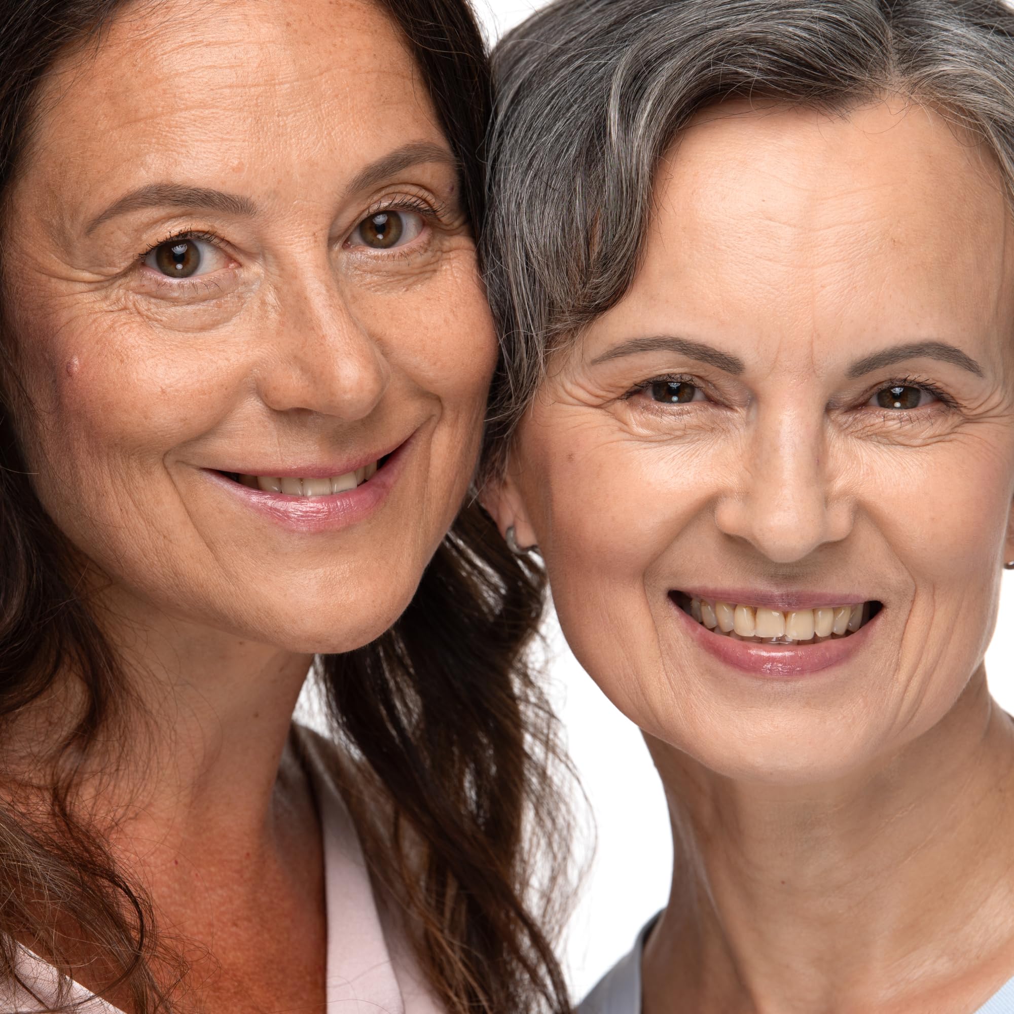 Prime Prometics PrimeBrow - Matita per donne mature, punta ultra precisa per tratti naturali e simili a capelli, a prova di sbavature e lunga durata, ideale per sopracciglia diradate, rade o grigie