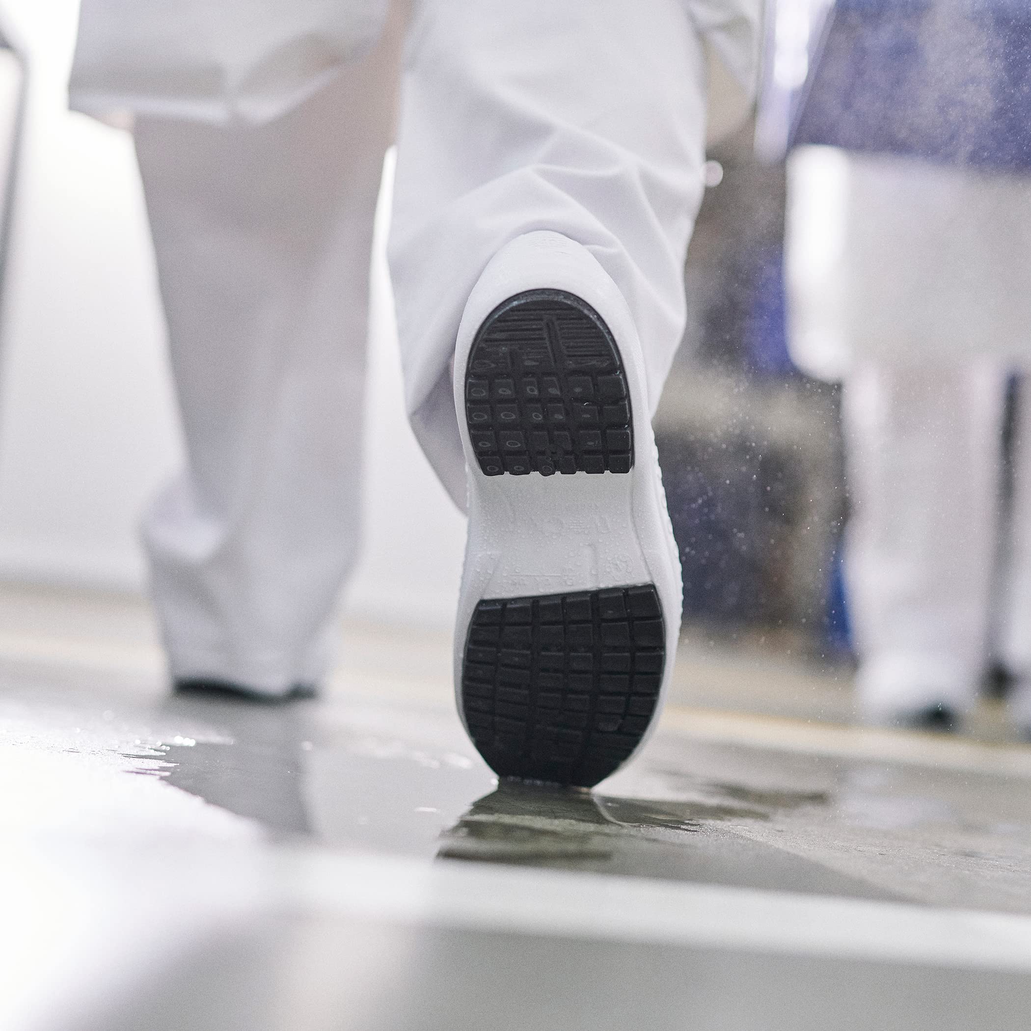 WOCK SECURLITE sin Plantilla, Zapatos de Seguridad Comodos, Zapatos con Puntera de Protección Muy Ligero Mujer e Hombre Antideslizante SRC Cocinas
