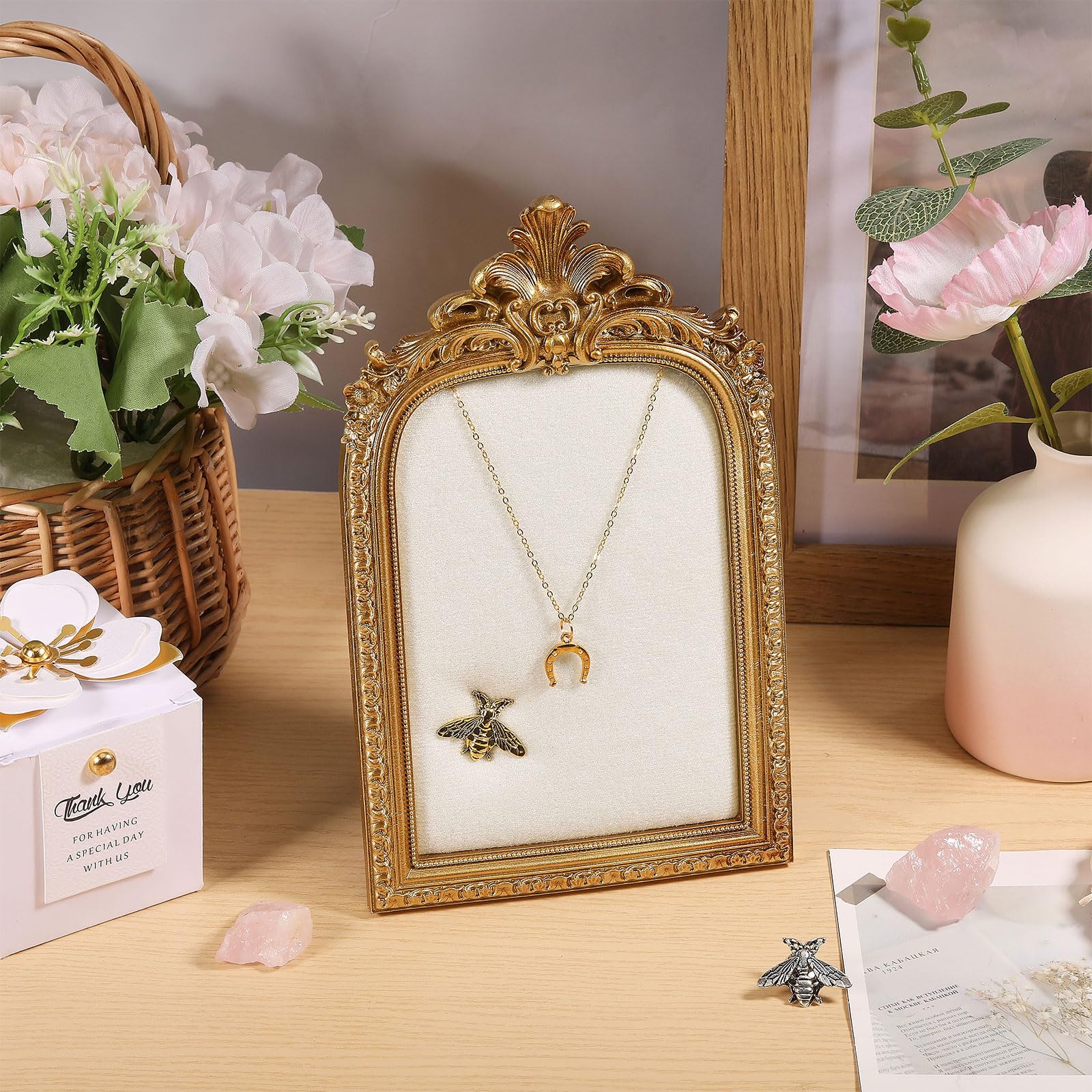 FREEBLOSS Présentoir à Bijoux Vintage Accessoires de Photographie pour Bijoux Présentoir à Bibelots Colliers Boucles D'Oreilles Cadres Photo de Mariage pour Femmes 5"X8"
