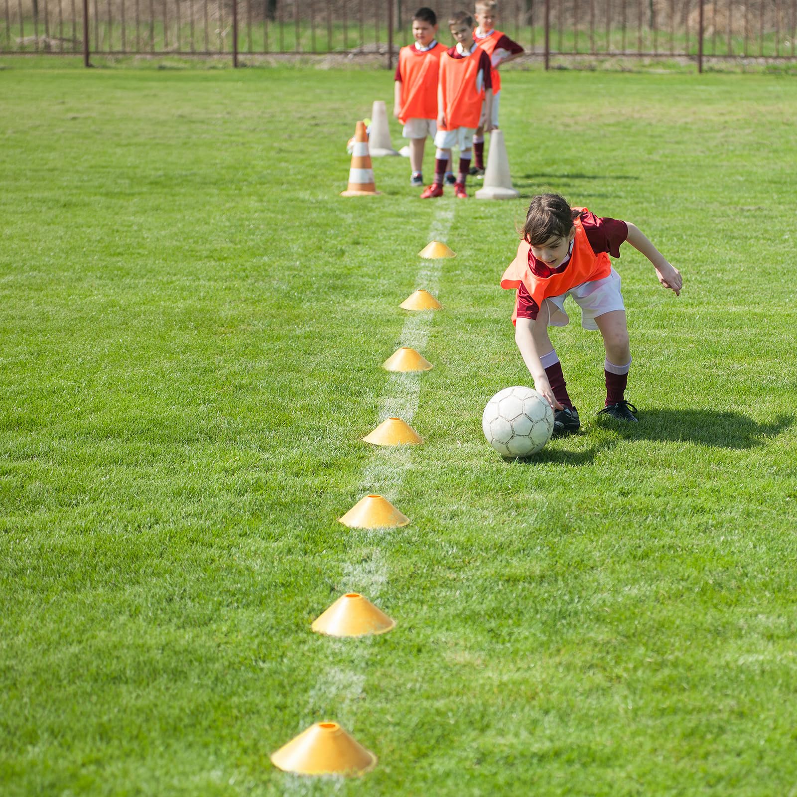 Juego completo de entrenamiento de fútbol, con escalera de coordinación (6 m), 12 conos, obstáculos extraíbles, cuerda de saltar, bandas de resistencia y paraguas, accesorio de entrenamiento ideal