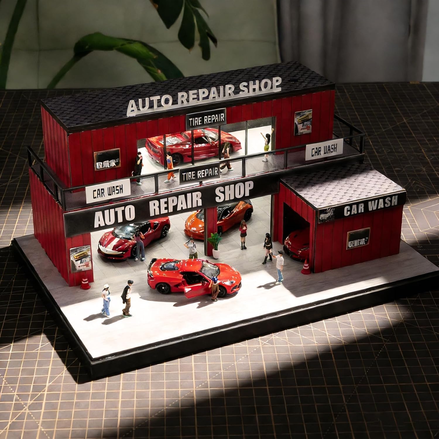 1:64 Scale Diorama kit: Container-Style auto Repair Shop Building Set, Ideal for Creating DIY Display Scenes for Hot Wheels die-cast Cars (SCJ-82055-US)