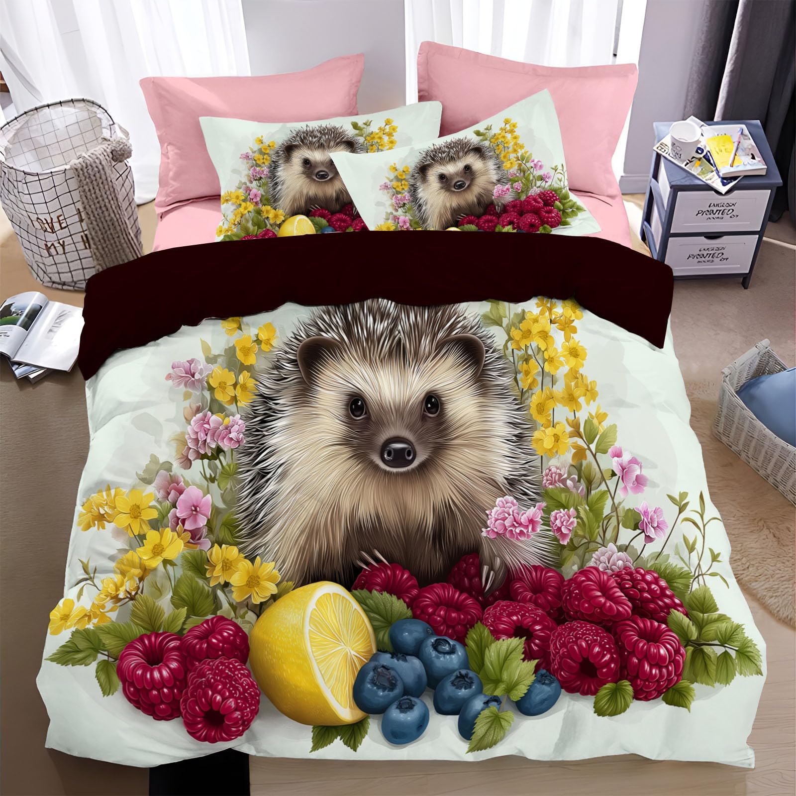Housse de couette 220x240cm lavable et infroissable motif hérissons et fleurs fraîches