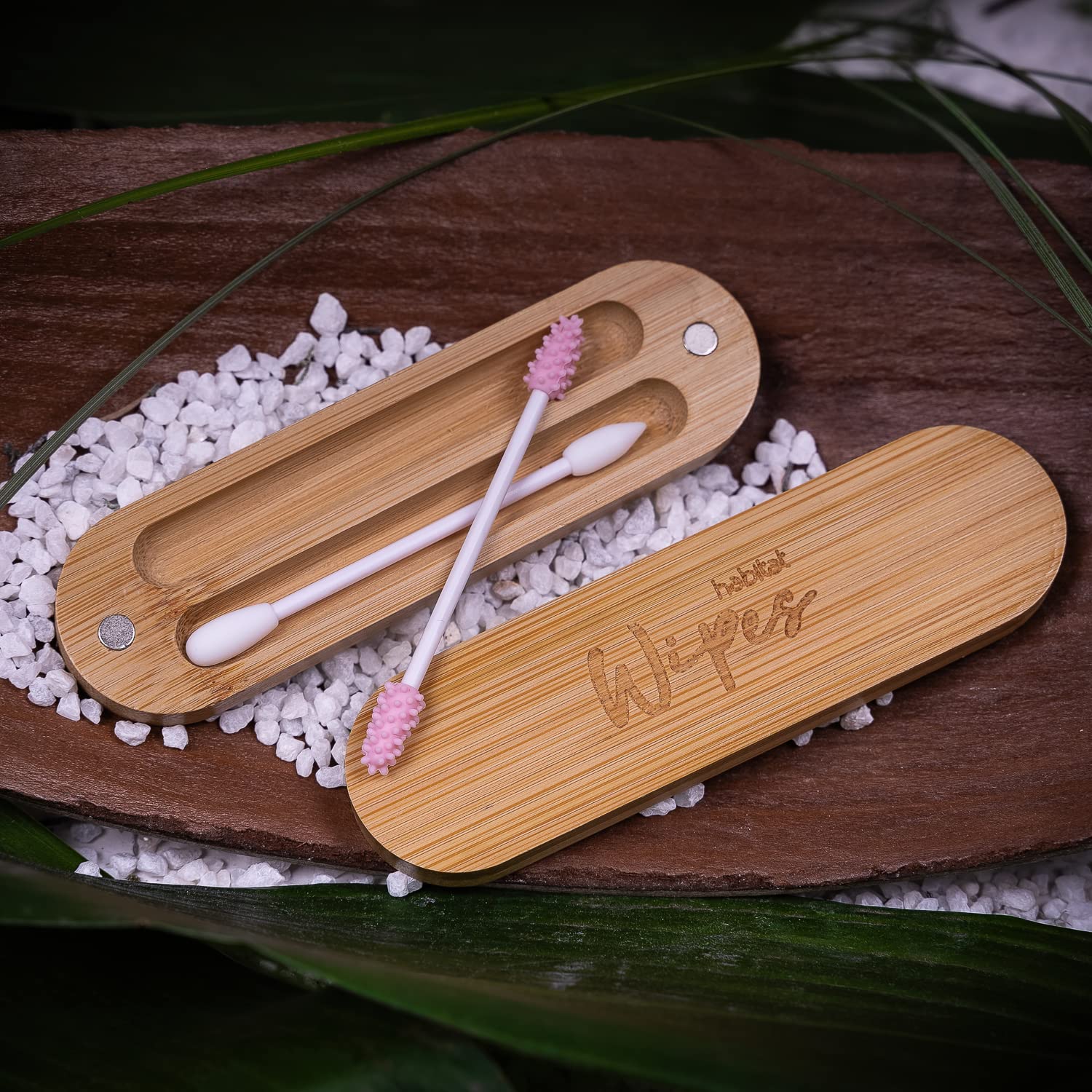 Habitat Wipes - Cotton Fioc Riutilizzabili per orecchie e per make-up in Scatola di bambu - Materiale Ecologico in Silicone Reusable Biodegradabili Lavabili Eco-Friendly - Rosa e Bianco