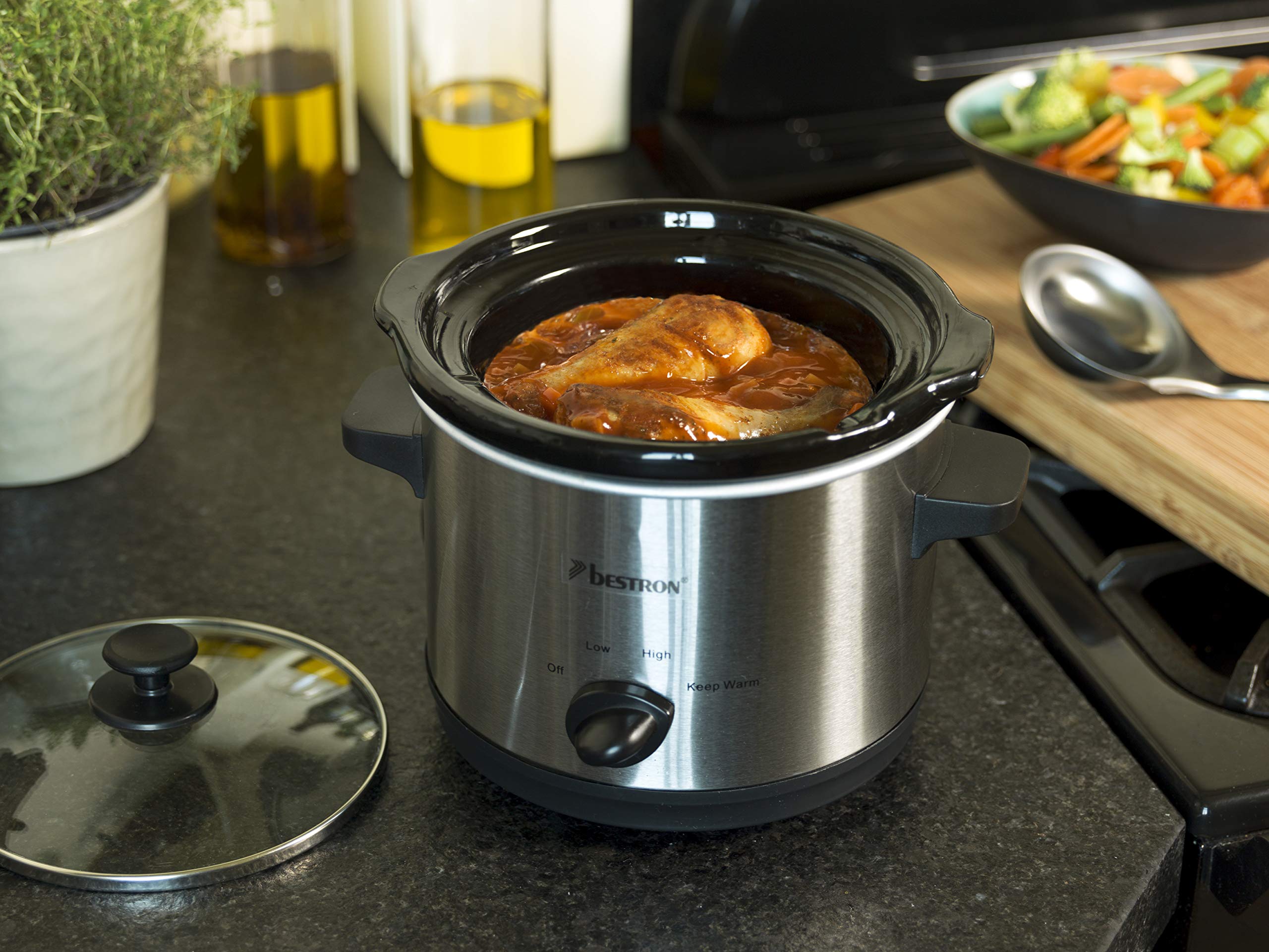 Bestron Slowcooker dla 2 osób, wolnowar z patelnią ceramiczną i szklaną pokrywką, 3-stopniowy termostat, idealny do wielu potraw, takich jak mięso, zupy i warzywa, 1,5 litra, kolor: srebrny