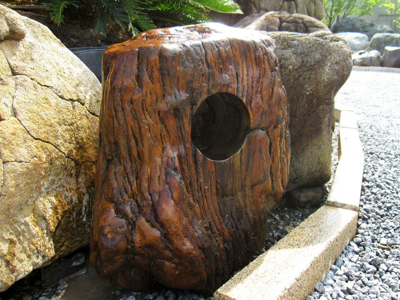 Amazon | 木化石 035 珪化木 庭石 | ガーデンオーナメント・置物
