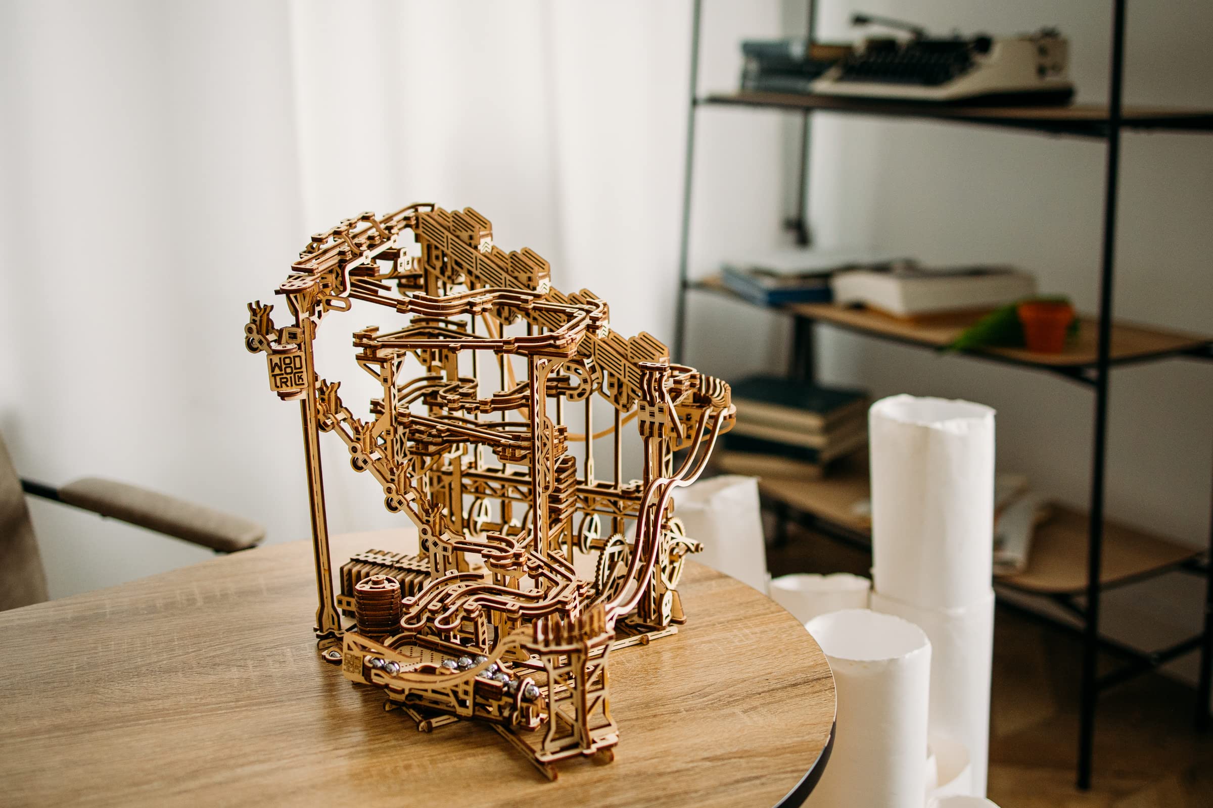 Wood Trick Spiral Marble Run Puzzle 3D di Legno per Adulti da Costruire | [558 Pezzi] Motorizzato Elettrico - Interattivo - Biglie Incluse - Kit di Montaggio Meccanico in Legno DIY per Adulti