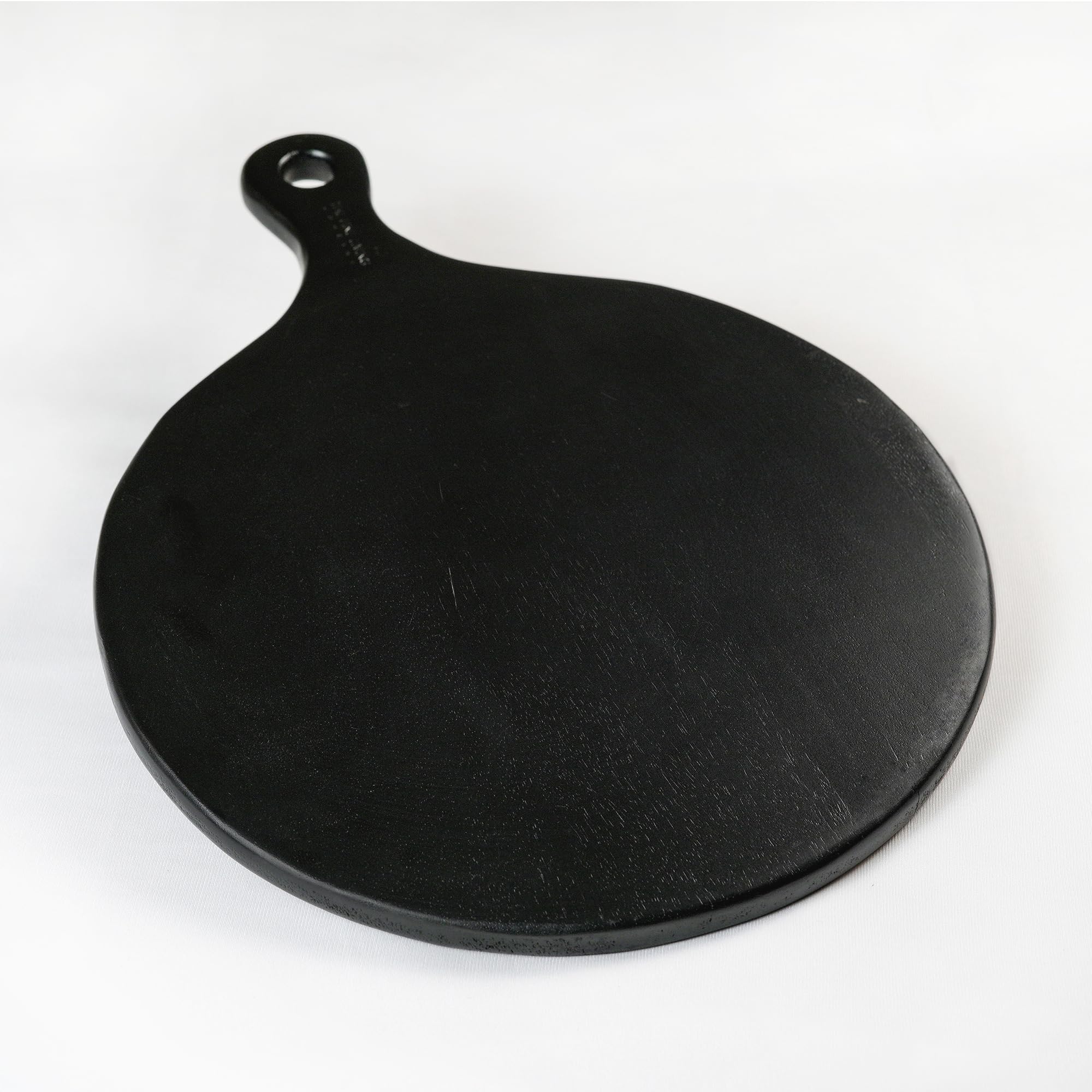 The Fine Living Co. Black Charcuterie Board, Round Paddle Board with Long Handle, Mango Wood Serving Platter for Meat, Pizza, Bread, Food-Grade Wooden Serving Trays, 16"x12", 0.6" Thick