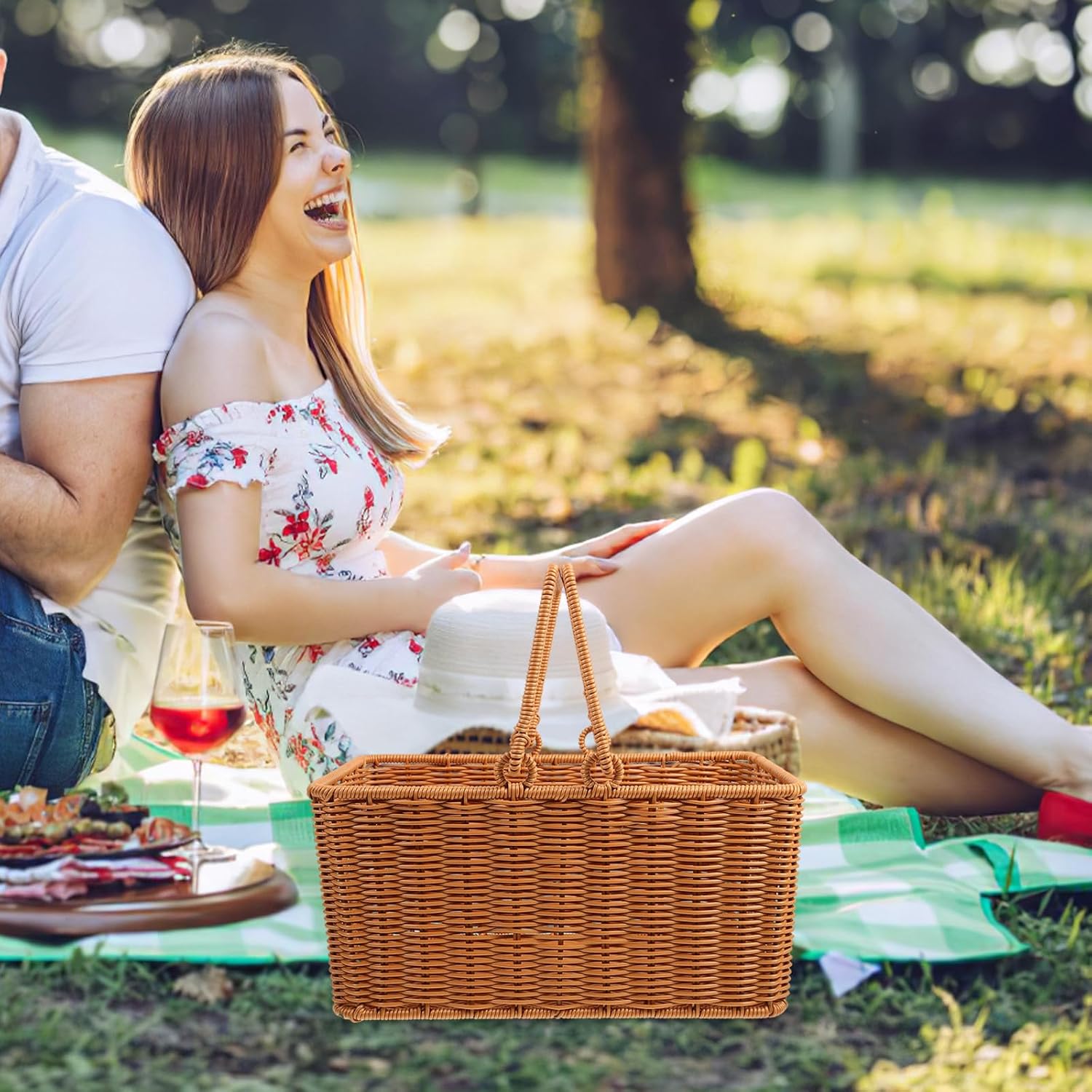 Lightweight Woven Shopping Basket, Plastic Rattan Handheld Basket