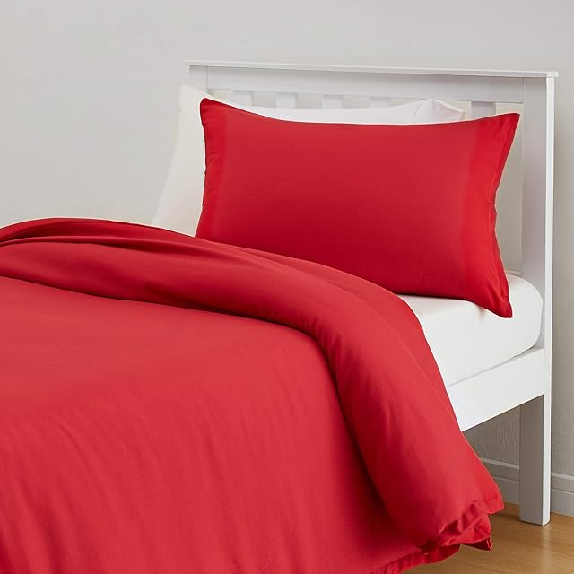 Amazon Basics Kids Duvet Set - Soft, Easy-Wash Microfiber-135cmx200cm/ 50cmx75cm, Flaming Red