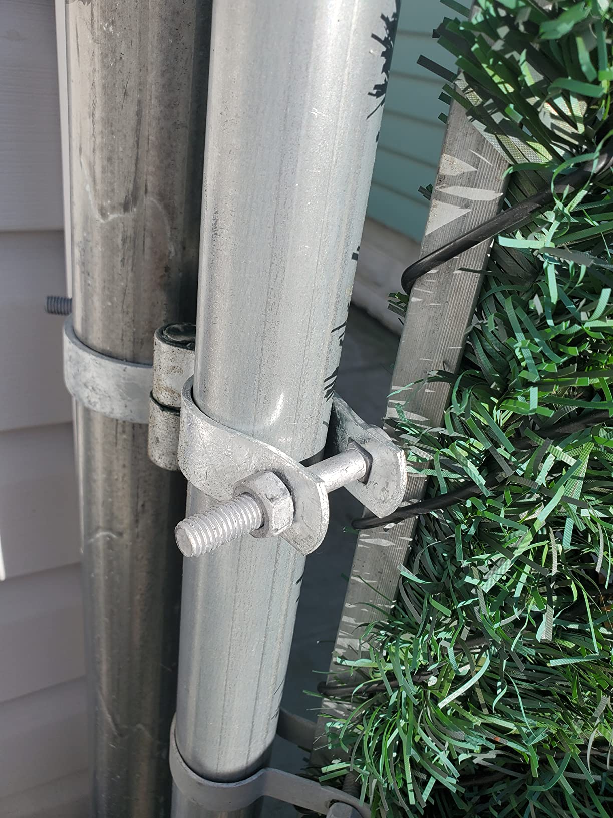 2-Pack Galvanized Steel Chain Link Fence Gate Hinges - Fits 1-5/8" OD Posts, 5/8" Pin Hole, Nuts & Bolts Included