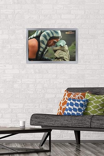 Miniatura 2 de Trends International Star Wars The Mandalorian Season - Póster de pared de 2 momentos 14725 x 22375 pulgadas versión enmarcada plateada