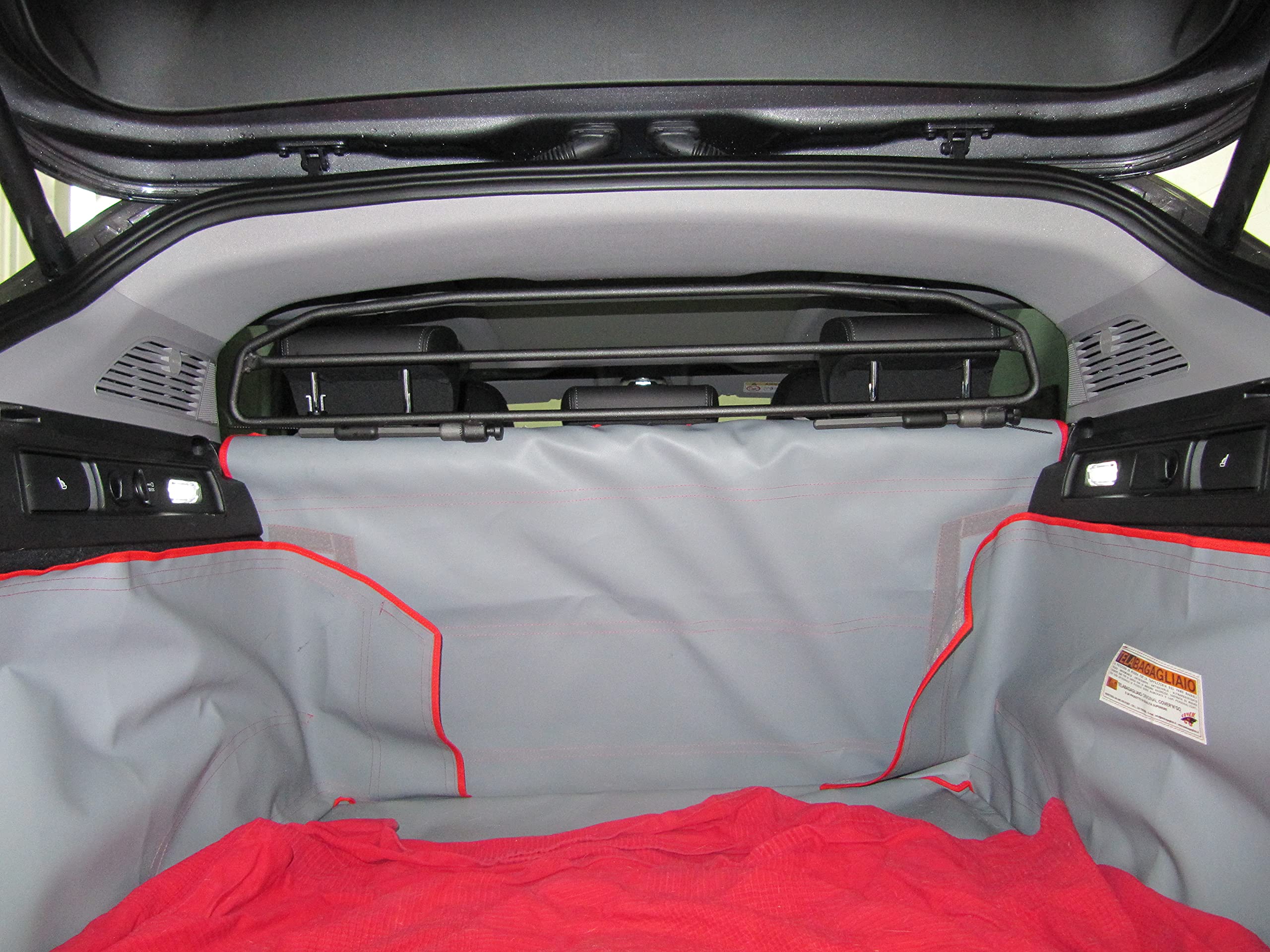 ERGOTECH Divisorio Griglia Divisoria per Alfa Romeo Stelvio, RDA65HBG-2HXXS8, per Trasporto Cani e Bagagli