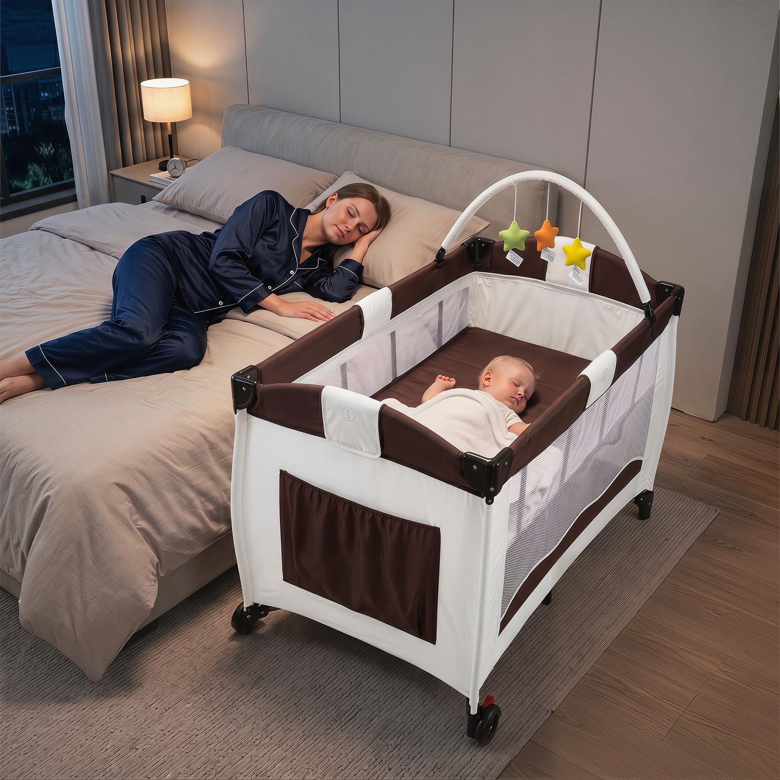 COSTWAY 4 en 1 Lit Parapluie Bébé Pliable avec Matelas (Marron)