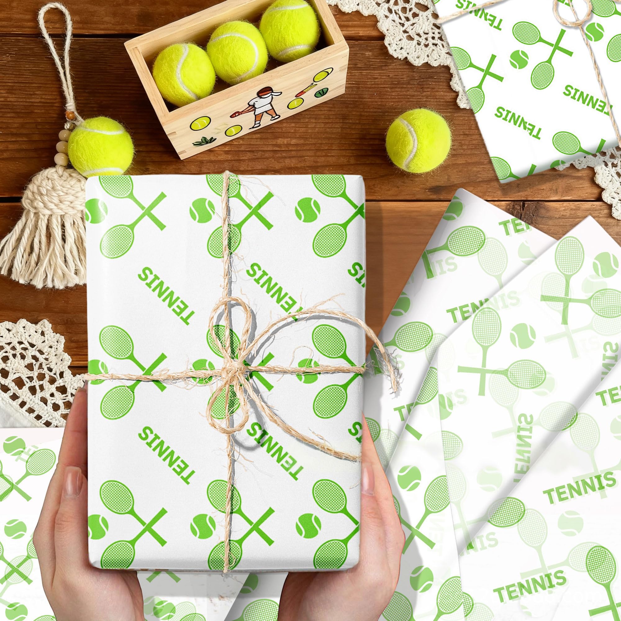 Roaring Good Time papel de envoltorio tenis papel de regalo tenis impresión deportiva paquetes envoltorio deportivo regalos papel artístico pelotas tenis para cumpleaños celebraciones deportivas