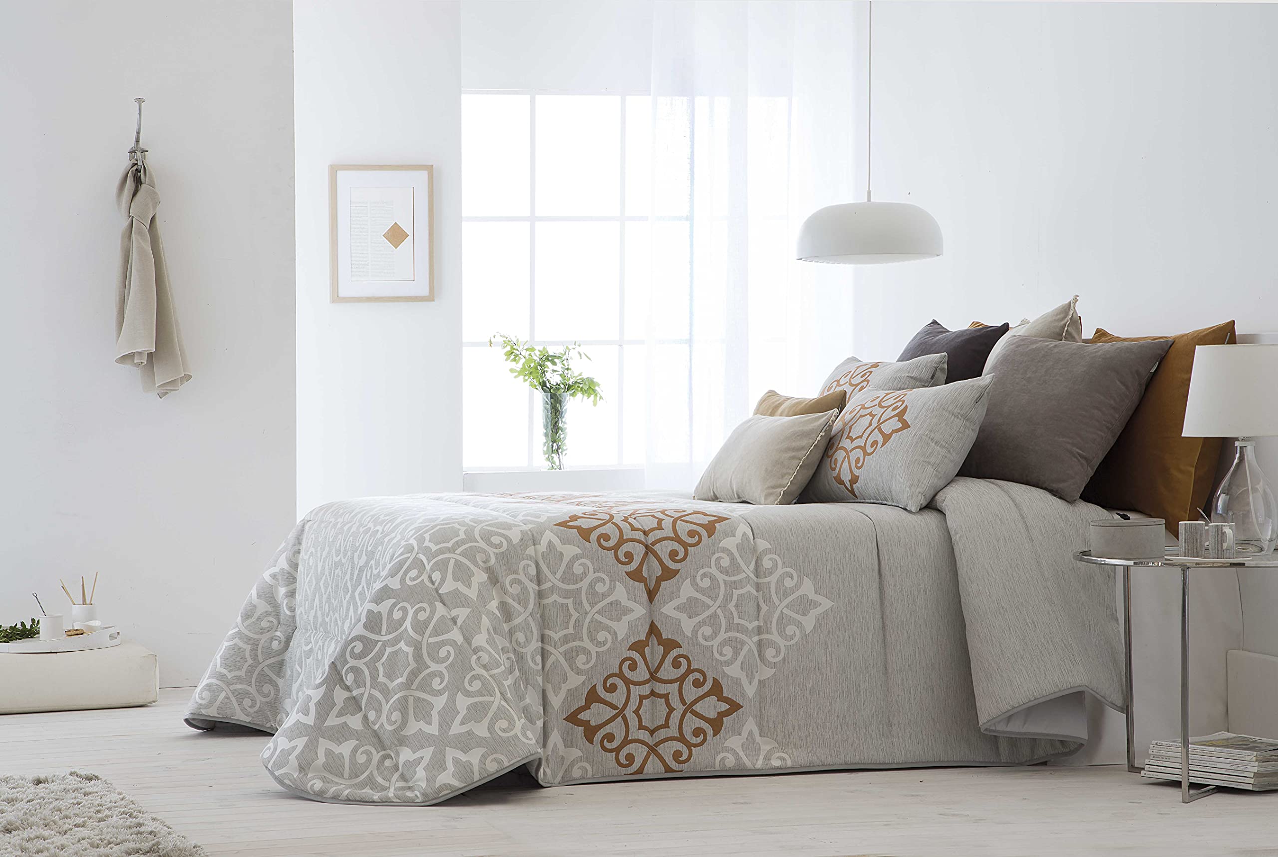 Edredón Conforter Teruel Jacquard con 2 Fundas de Cojín - Cama 150 - Color Beige C02