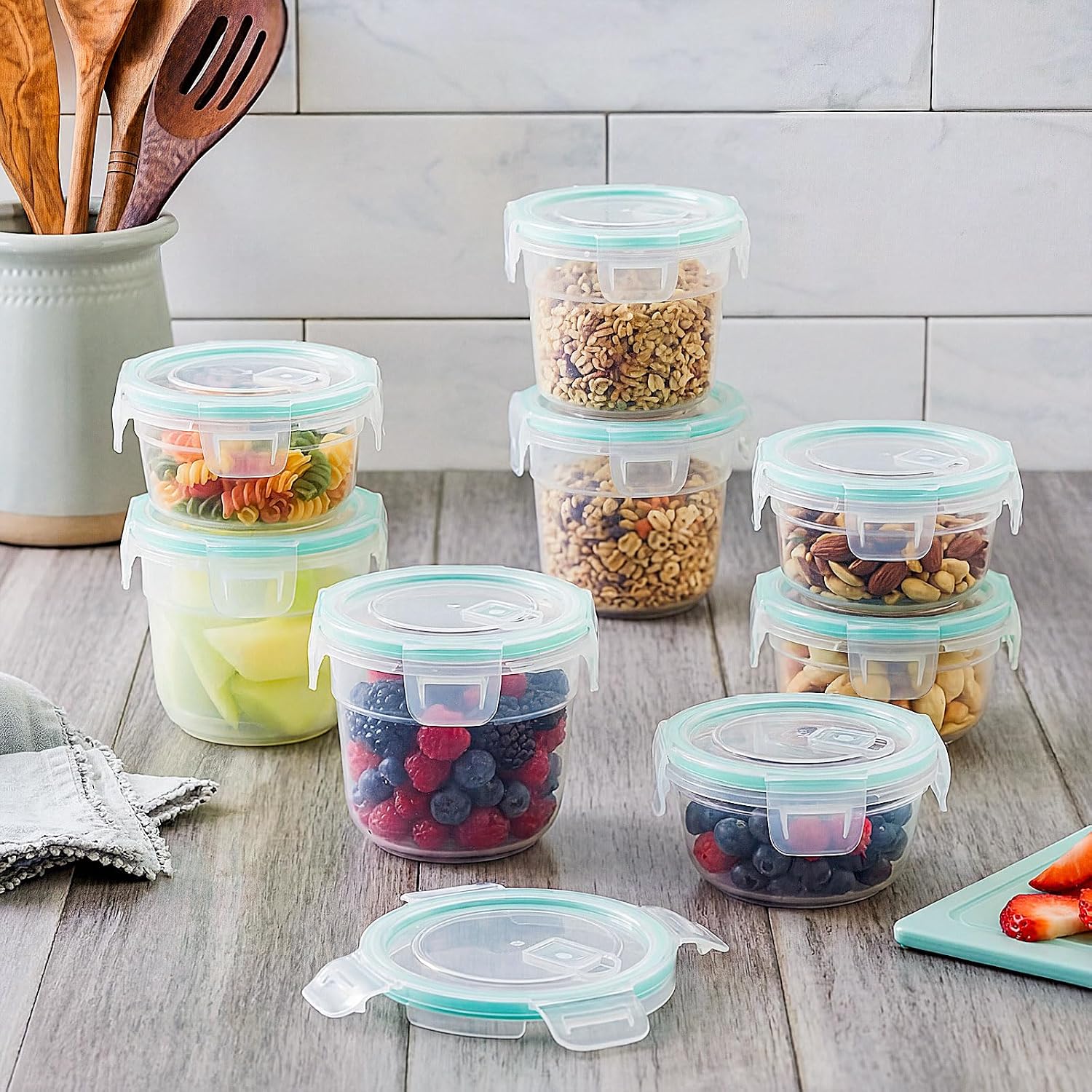2 Pcs 4 Cups Plastic Food Storage Lid with Green Gasket Leakproof Airtight Lockable Replacement Clear Storage Lid for Kitchen Bowl