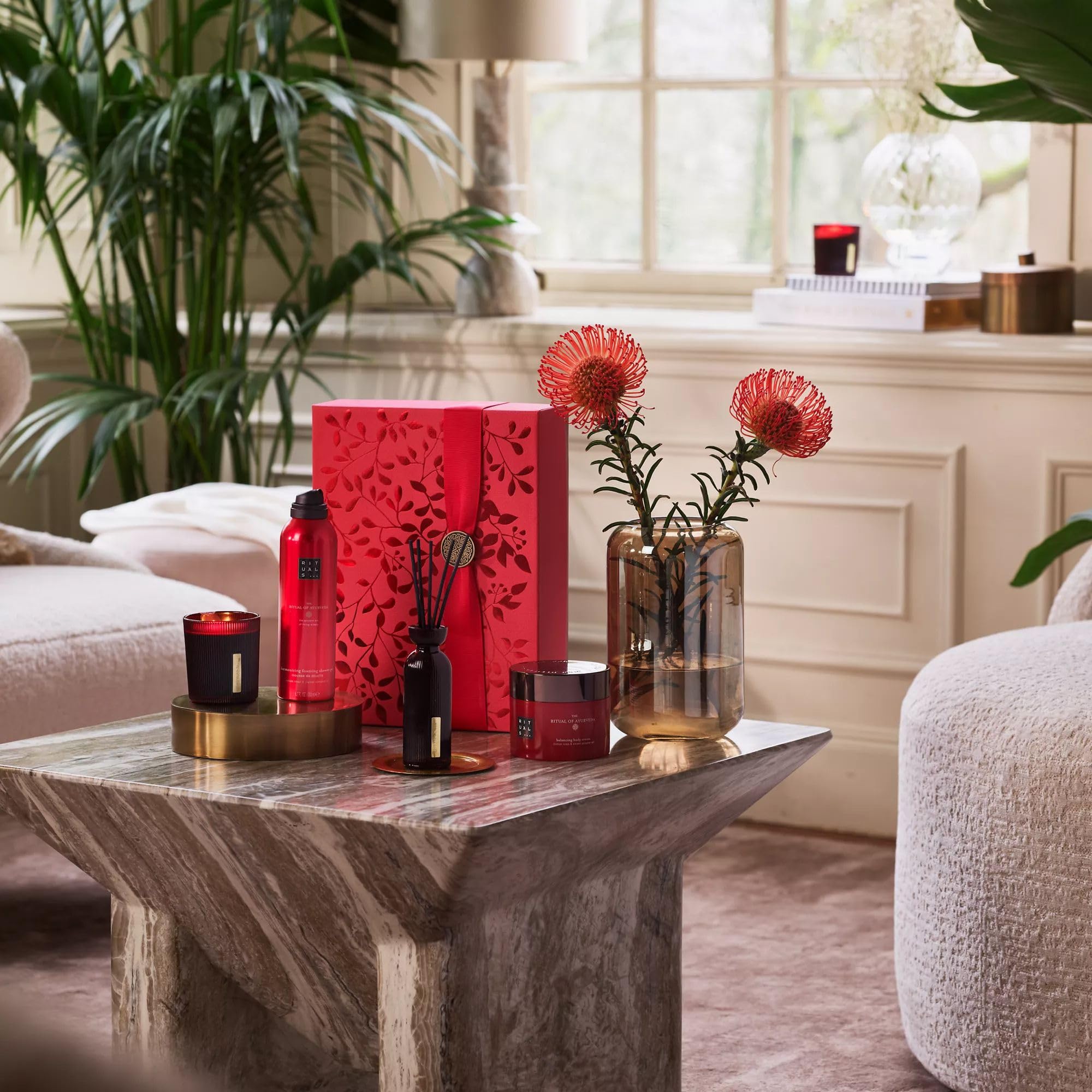 RITUALS Cofanetto regalo donna The Ritual of Ayurveda, Large – Set regalo donna con prodotti per la cura del corpo arricchiti con rosa indiana e olio di mandorle dolci – Set bagno riequilibrante