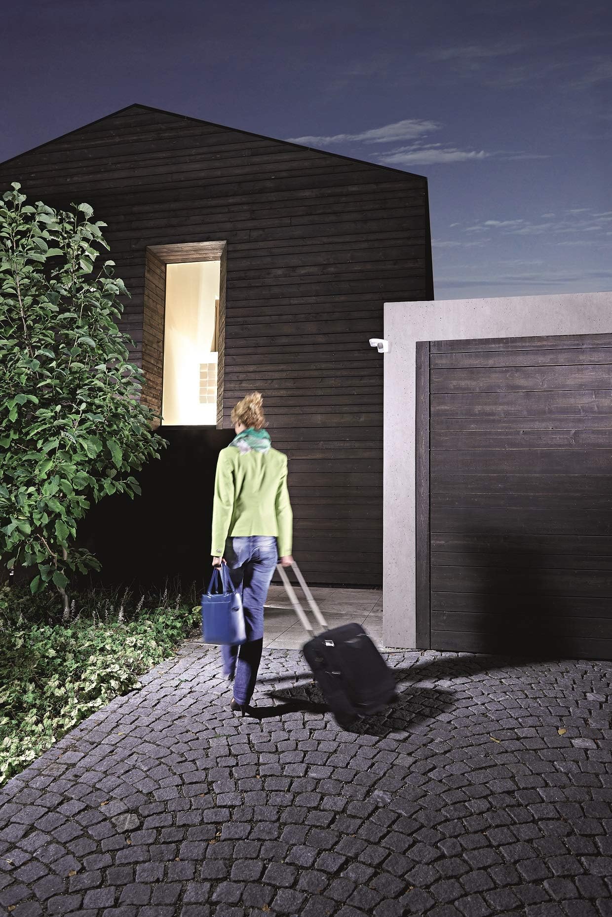 Theben 1010505 theLuxa S180 WH Bewegungsmelder mit 180° Erfassungswinkel für den Außenbereich, Bewegungssensor, weiß