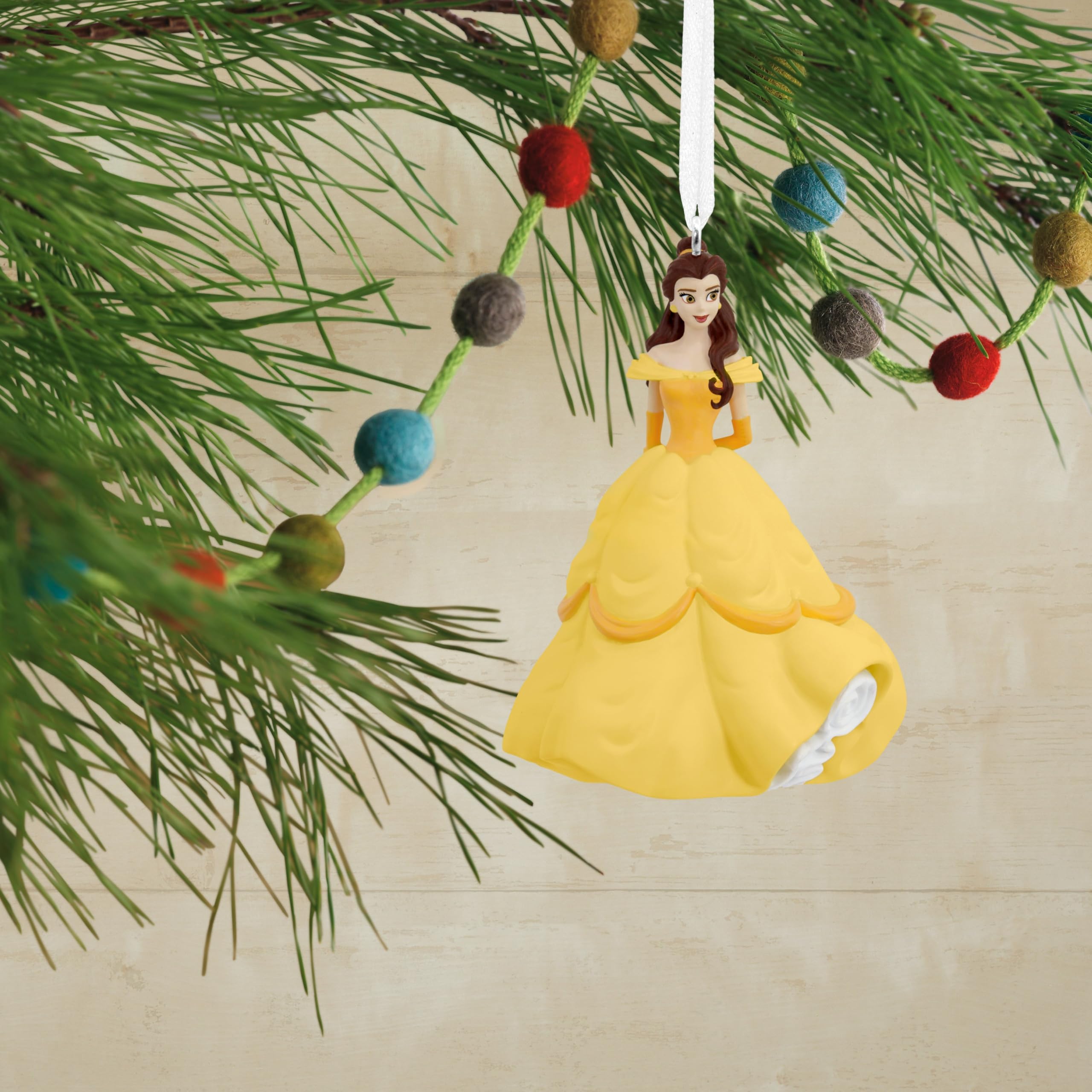 Hallmark Adorno de Princesa Bella La Bella y la Bestia Disney Vestido Amarillo Colgante Navidad