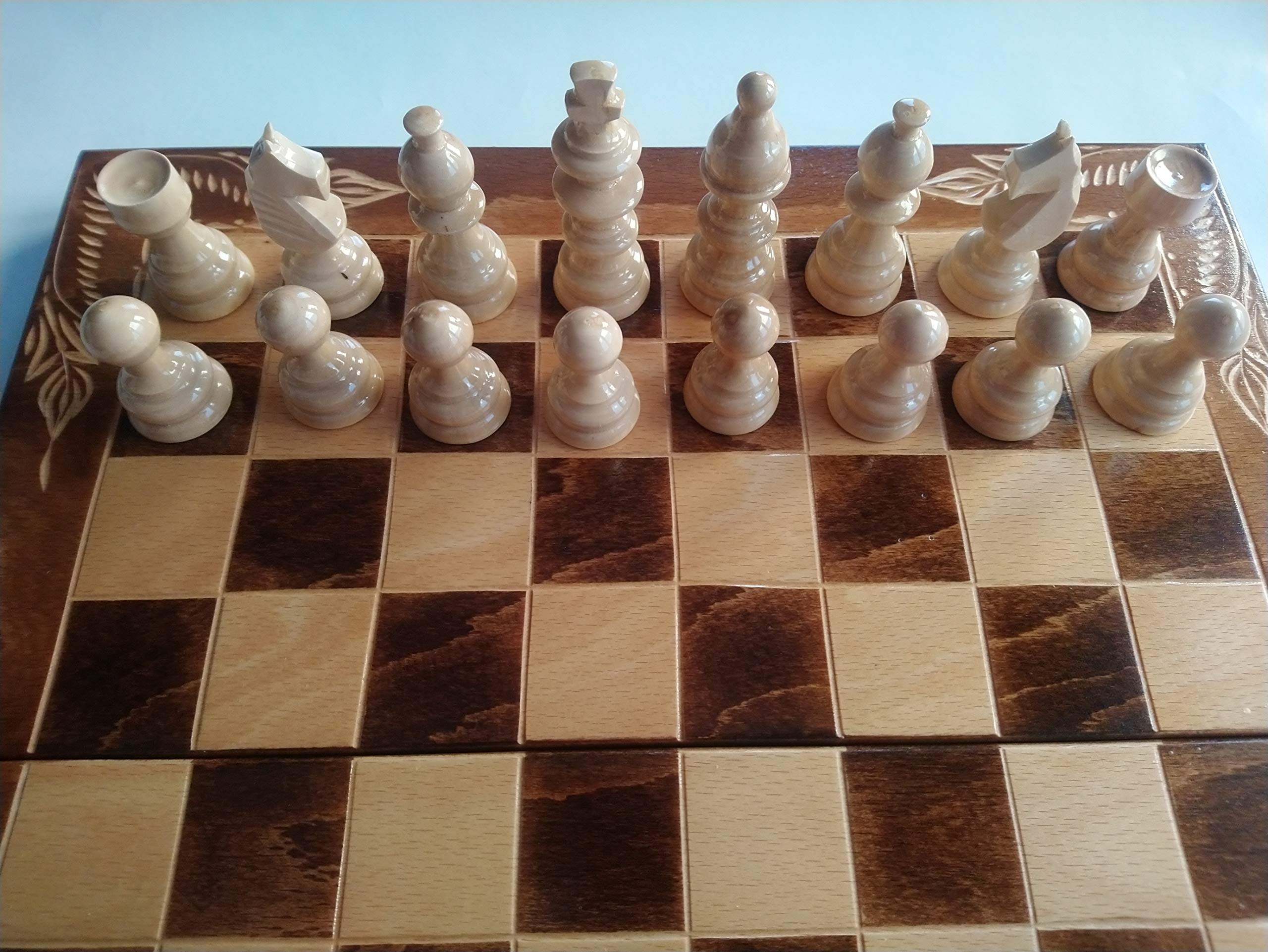 Handmade Beech Wood Chessboard Box Set With Hazel Wood Pieces – Includes Chess, Backgammon & Checkers