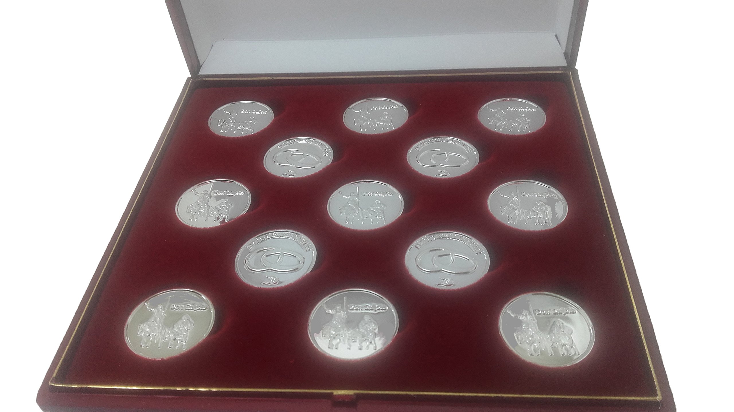 Arras de Boda de Don QUIJOTE y Sancho, con Estuche y saquito en Blanco Roto.