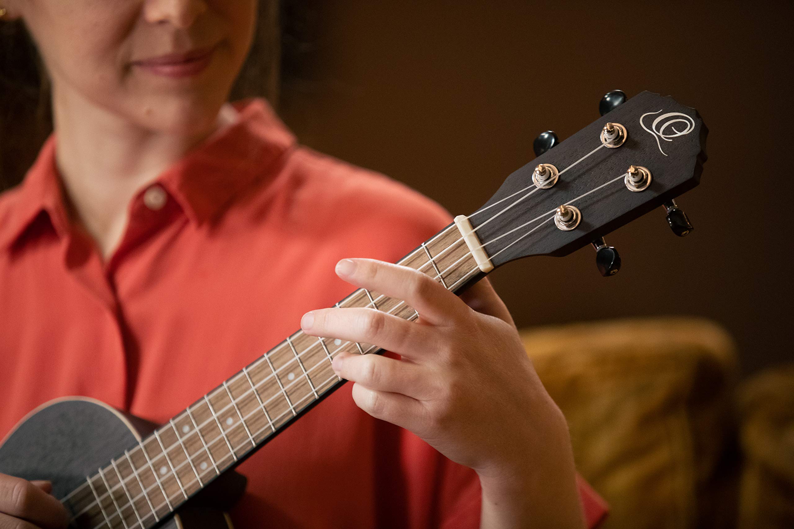 Ortega Guitars Ukulele Concerto Acustico – Earth Series – Okoume, Black (RUCOAL)