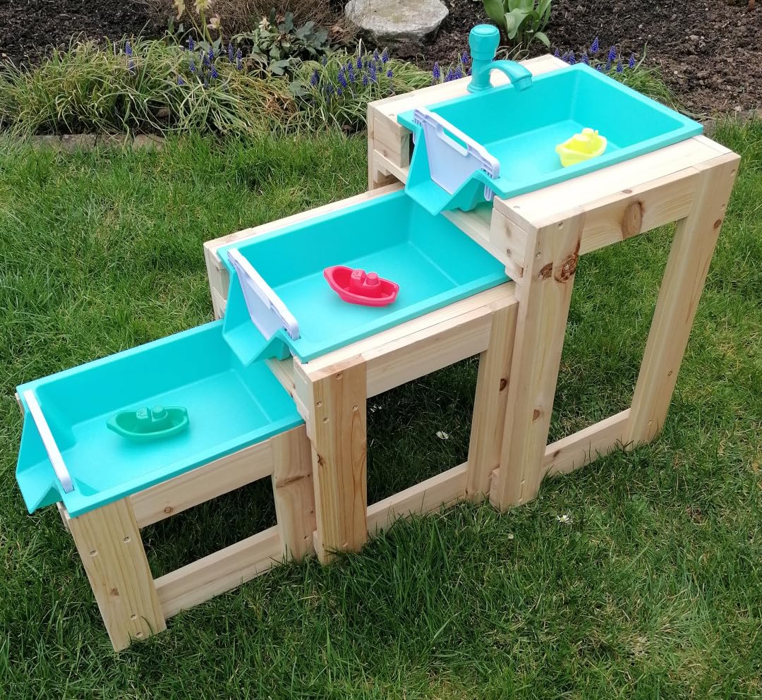 Wasserspieltisch mit Wasserhahn und 3 Boote, Wassertisch Kinder Outdoor aus Naturholz mit Wasserbecken, Schlauchanschluß, 3 Wasserbecken für Wasserfall und Staudamm