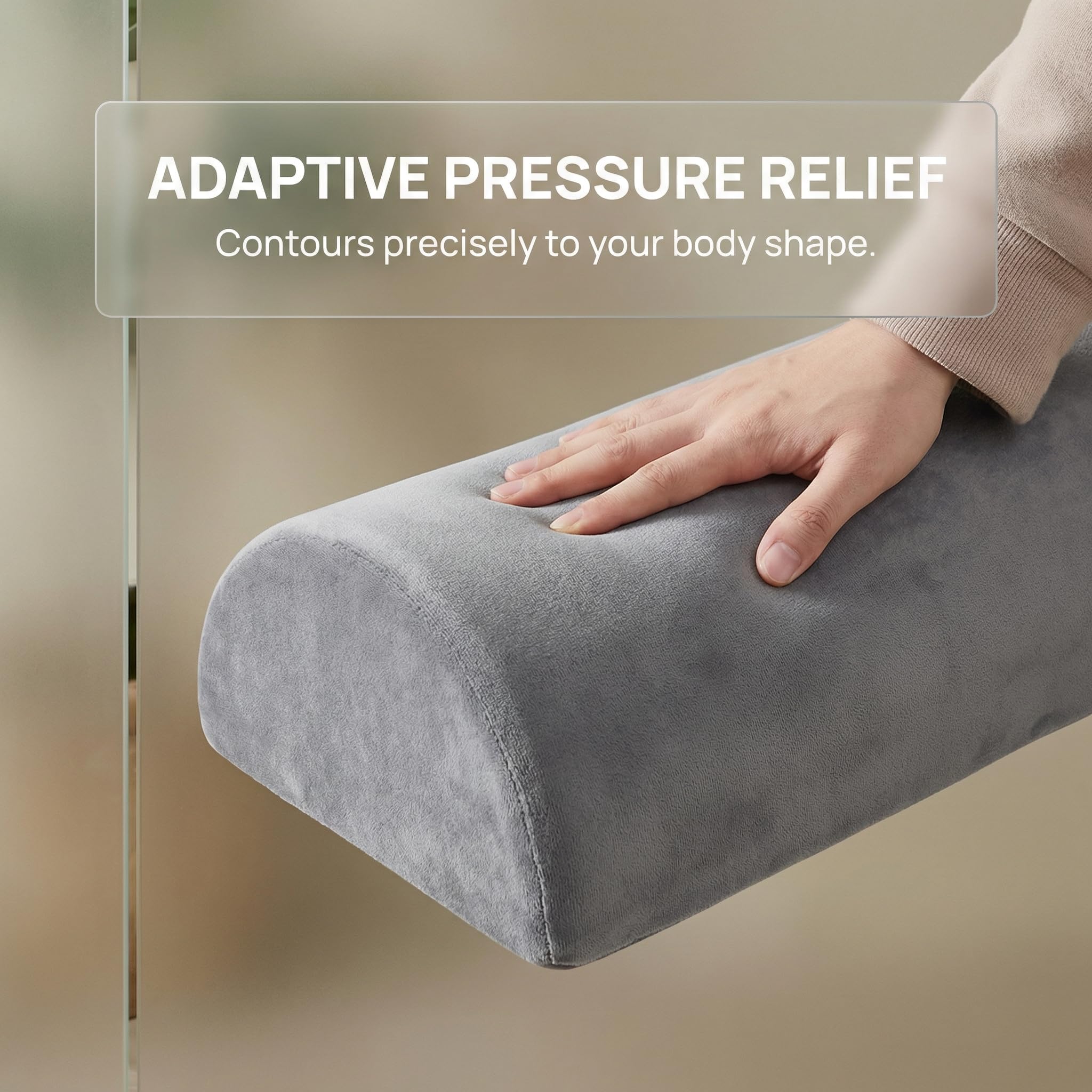 Halbmond Kniekissen Orthopädisches Lagerungsrolle aus Memory Schaum Nackenrolle Beinkissen für Seiten- & Rückenschläfer Bein Elevationskissen zur Entlastung von Knie Rücken (42x18x10 cm)